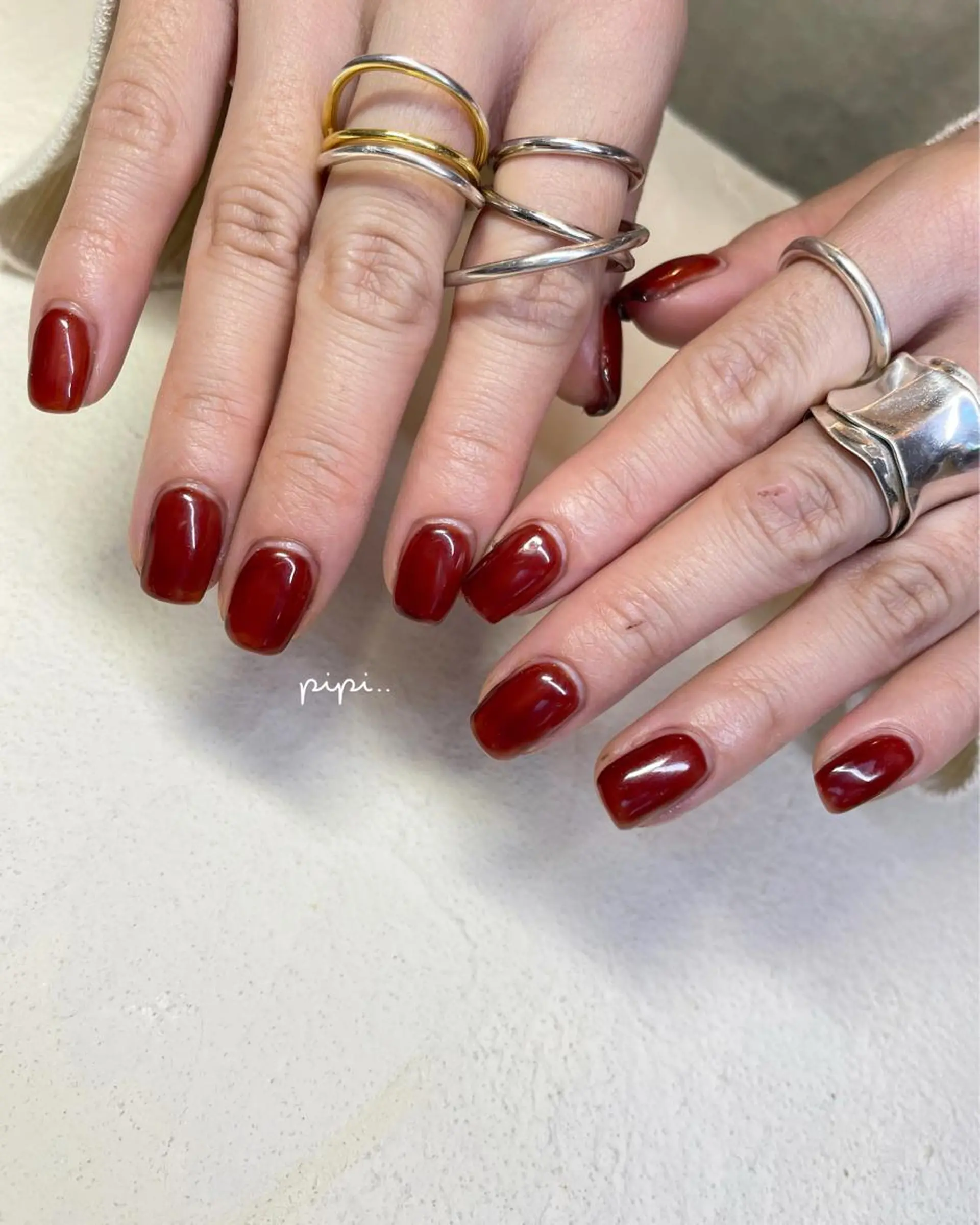 ショート ネイル 赤色 pipi ..のネイルデザイン