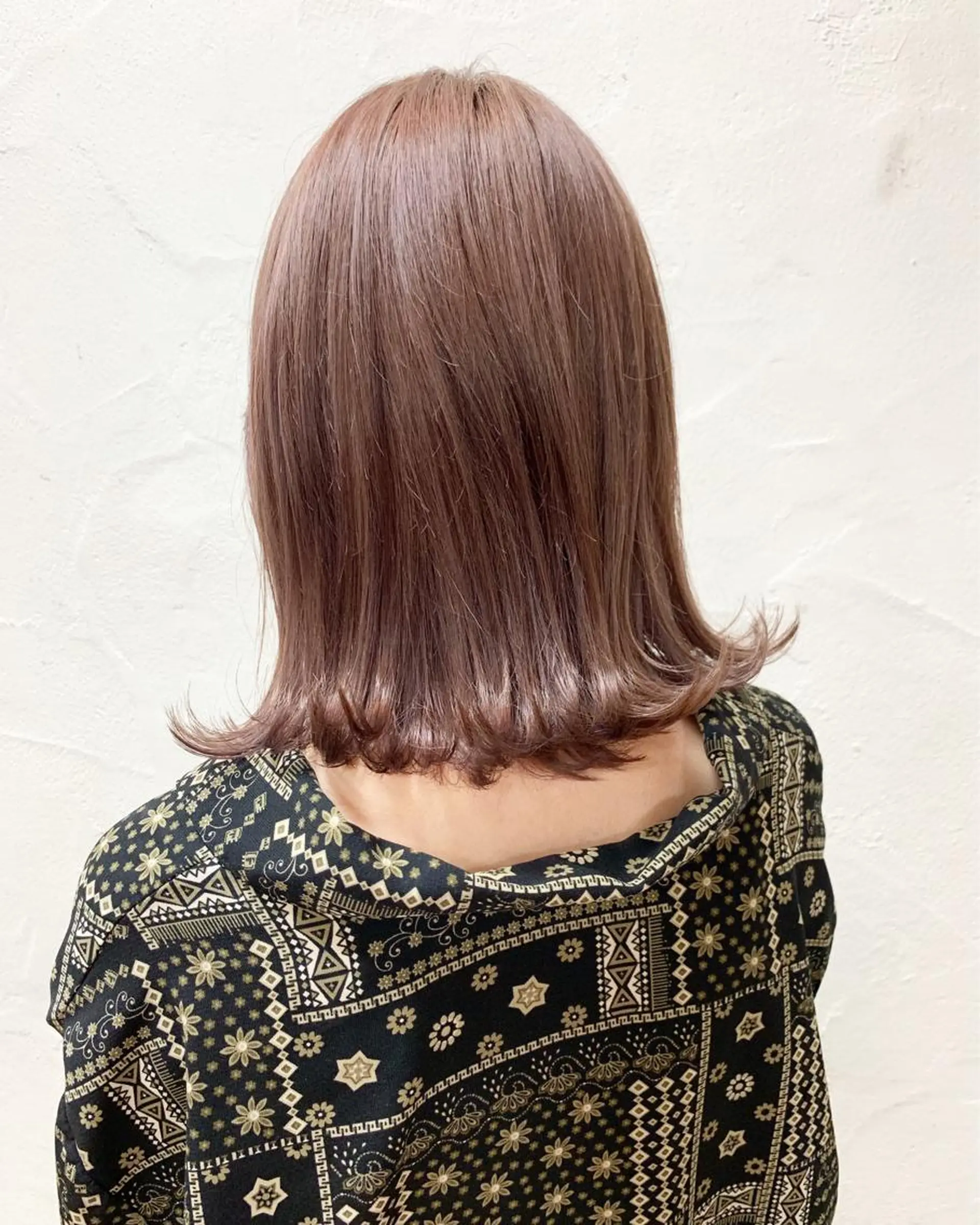 ミディアム カラー ベージュカラー フォギーベージュ 盛れる顔周りカット ♥️韓国ヘア"ちぇるのヘアスタイル