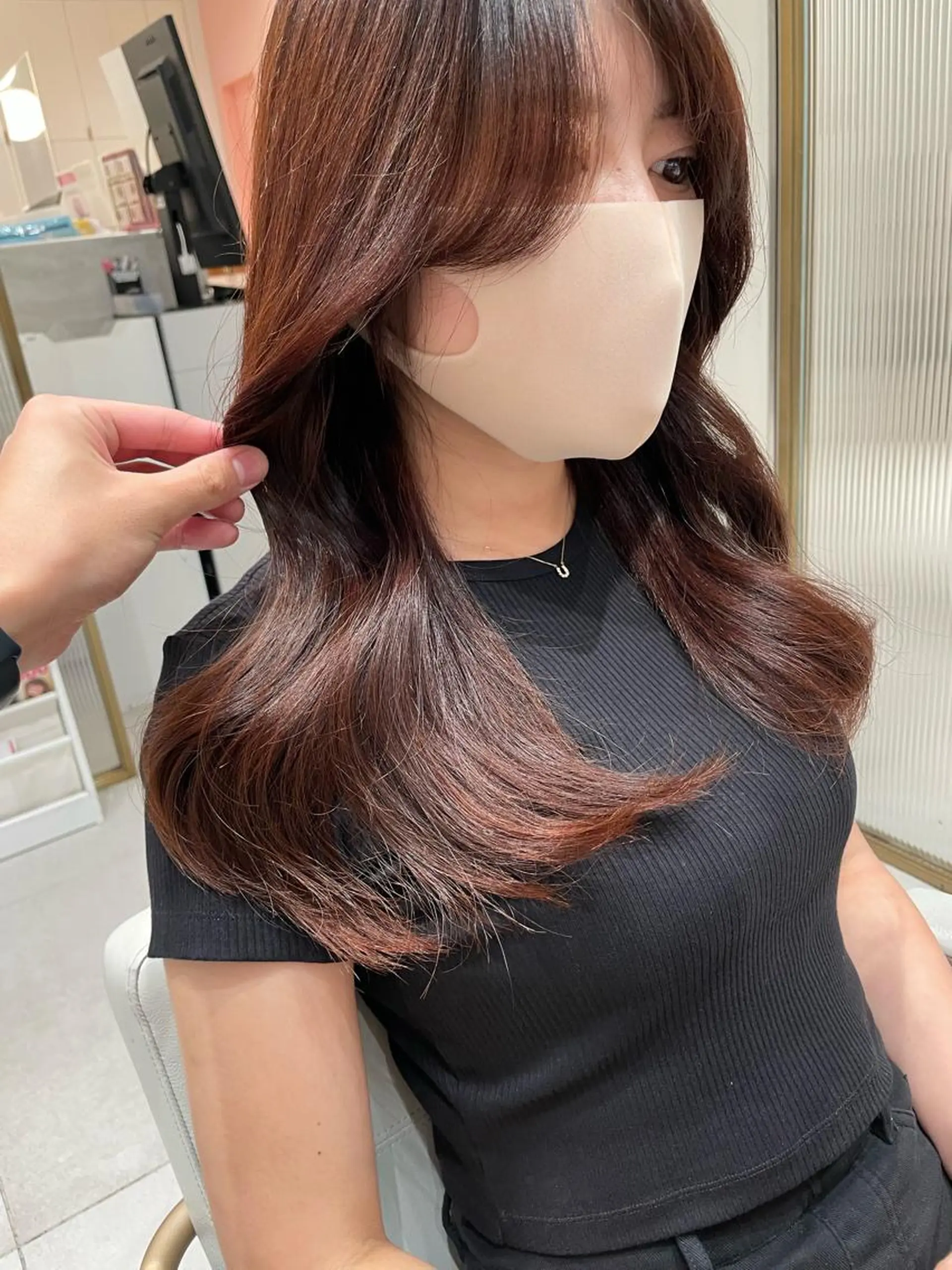 ロング トリートメント レイヤーカット/透明 感カラー🐬永井瑠栞のヘアスタイル