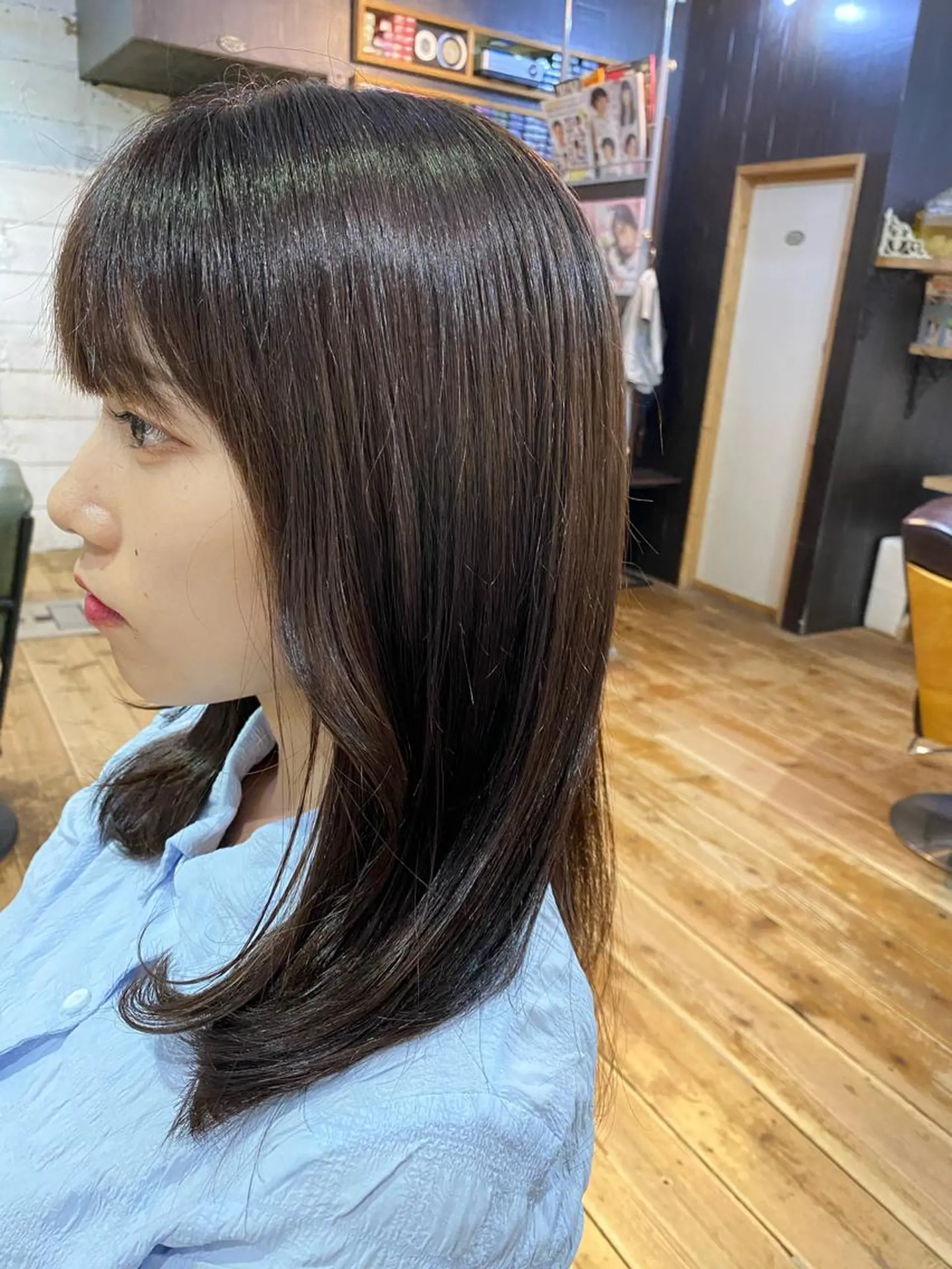 ミディアム カラー 顔周りカット レイヤーカット 【韓国レイヤー特化 ハッシュカット】のヘアスタイル