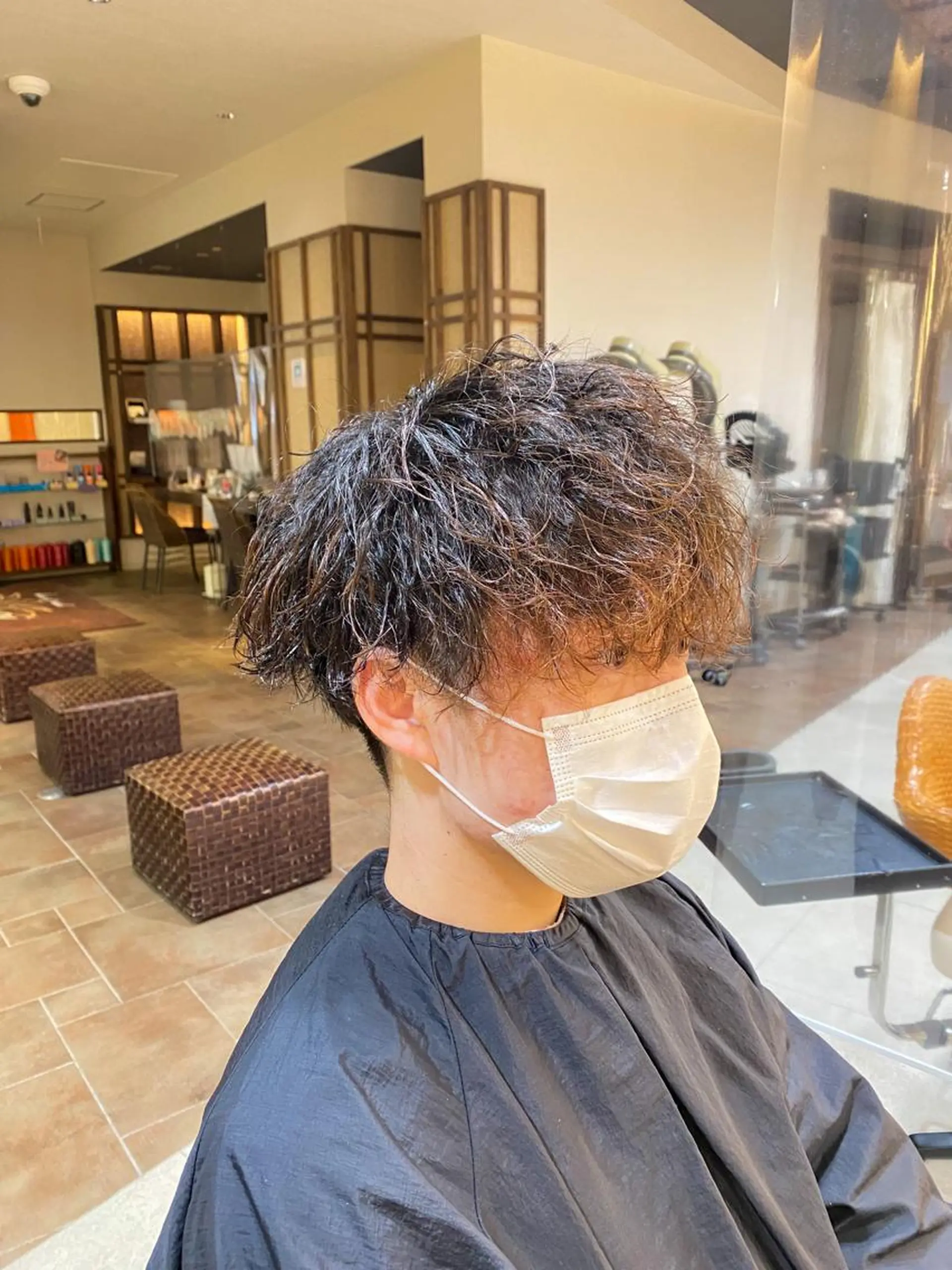 パーマ メンズ カット パーマ トリートメント スパイラル波巻き パーマ井本汰壱のヘアスタイル