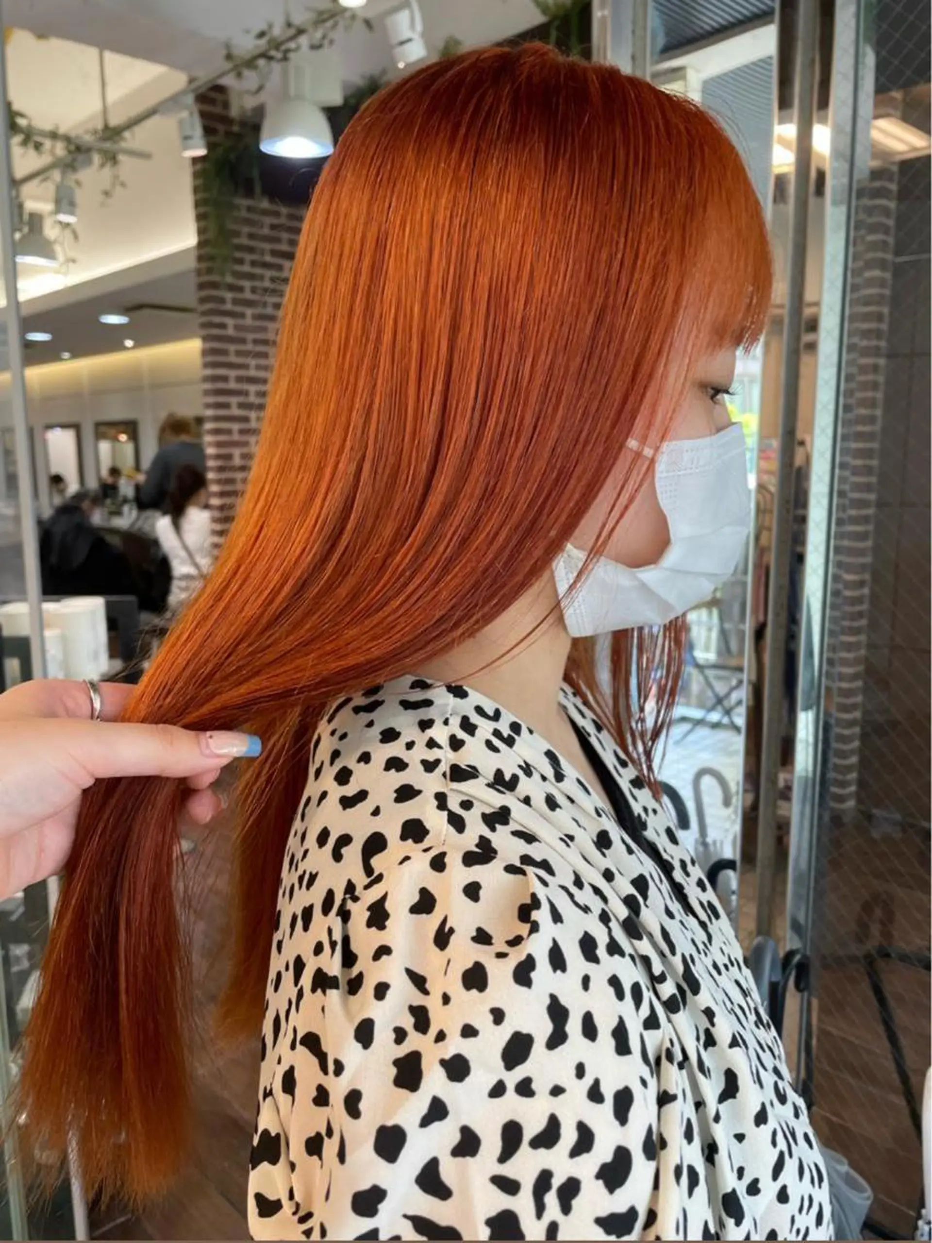 ロング カラー ベージュカラー 黒髪 ブリーチ ブルーカラー ブルーブラック 韓国レイヤー🇰🇷 🤍🎀honokaのヘアスタイル