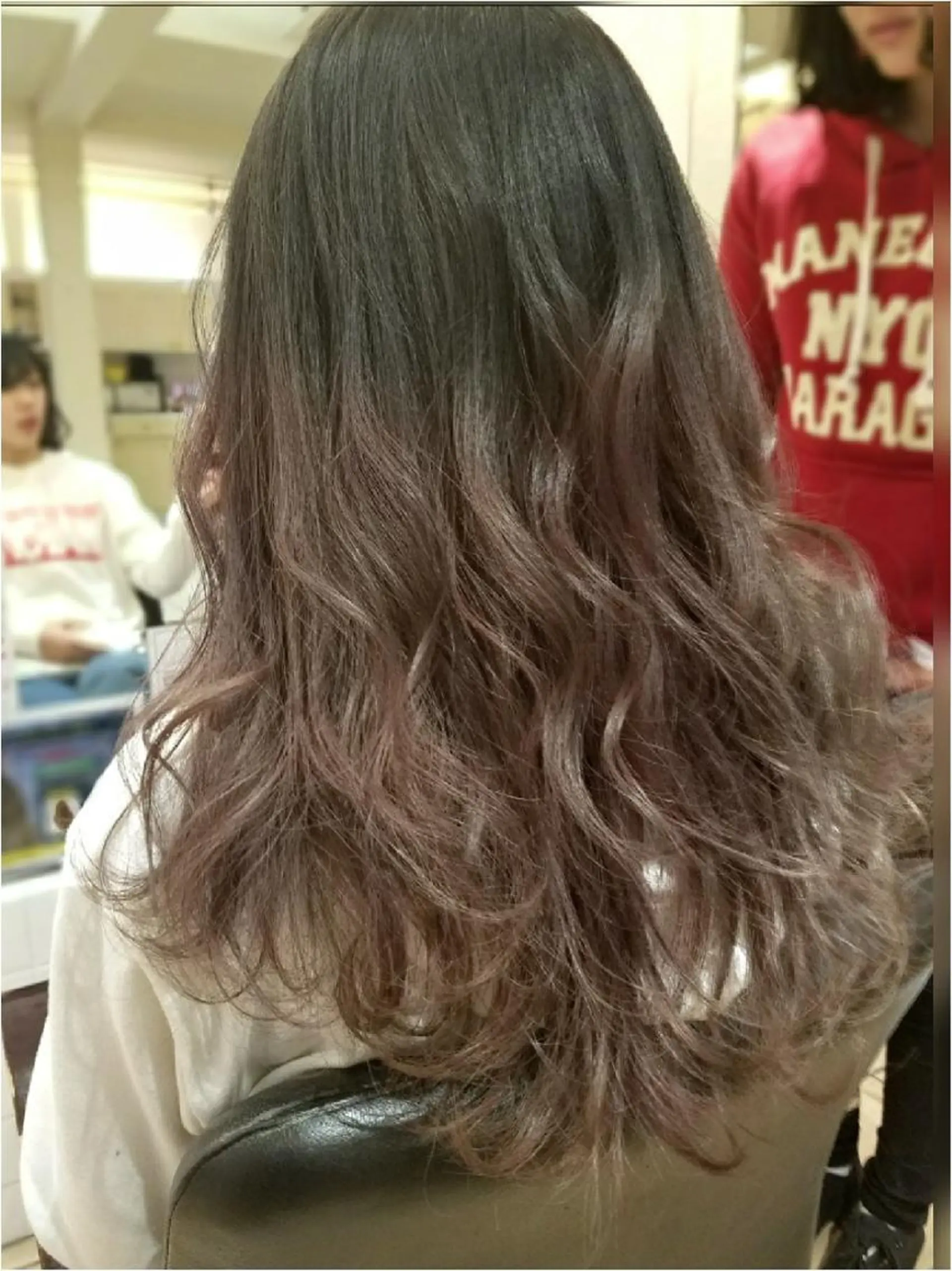 セミロング カラー ヘアアレンジ ベージュカラー グラデーションカラー ピンクカラー ピンクベージュ 【髪質改善美容師】t occa茨木篠原健太のヘアスタイル