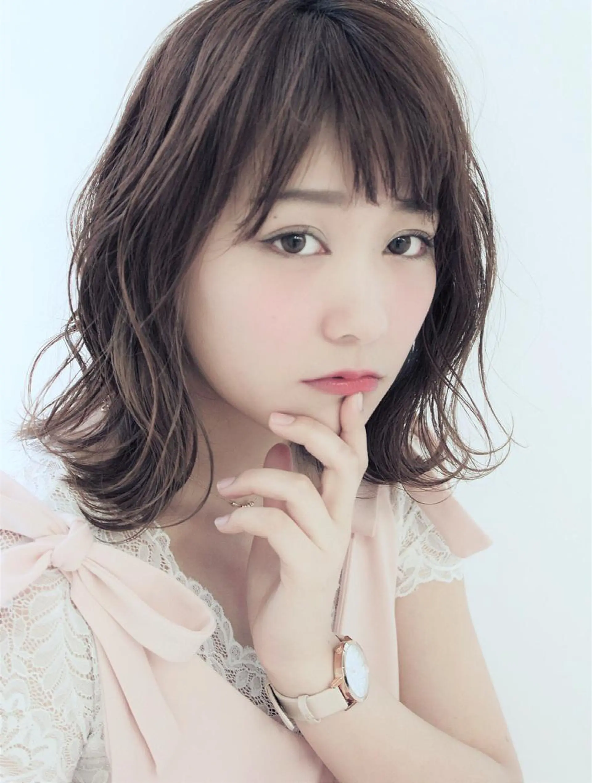 ミディアム レイヤーカット 外ハネヘア times salon所属・ショートと髪質改善 達人⭐️村上将梧のヘアスタイル