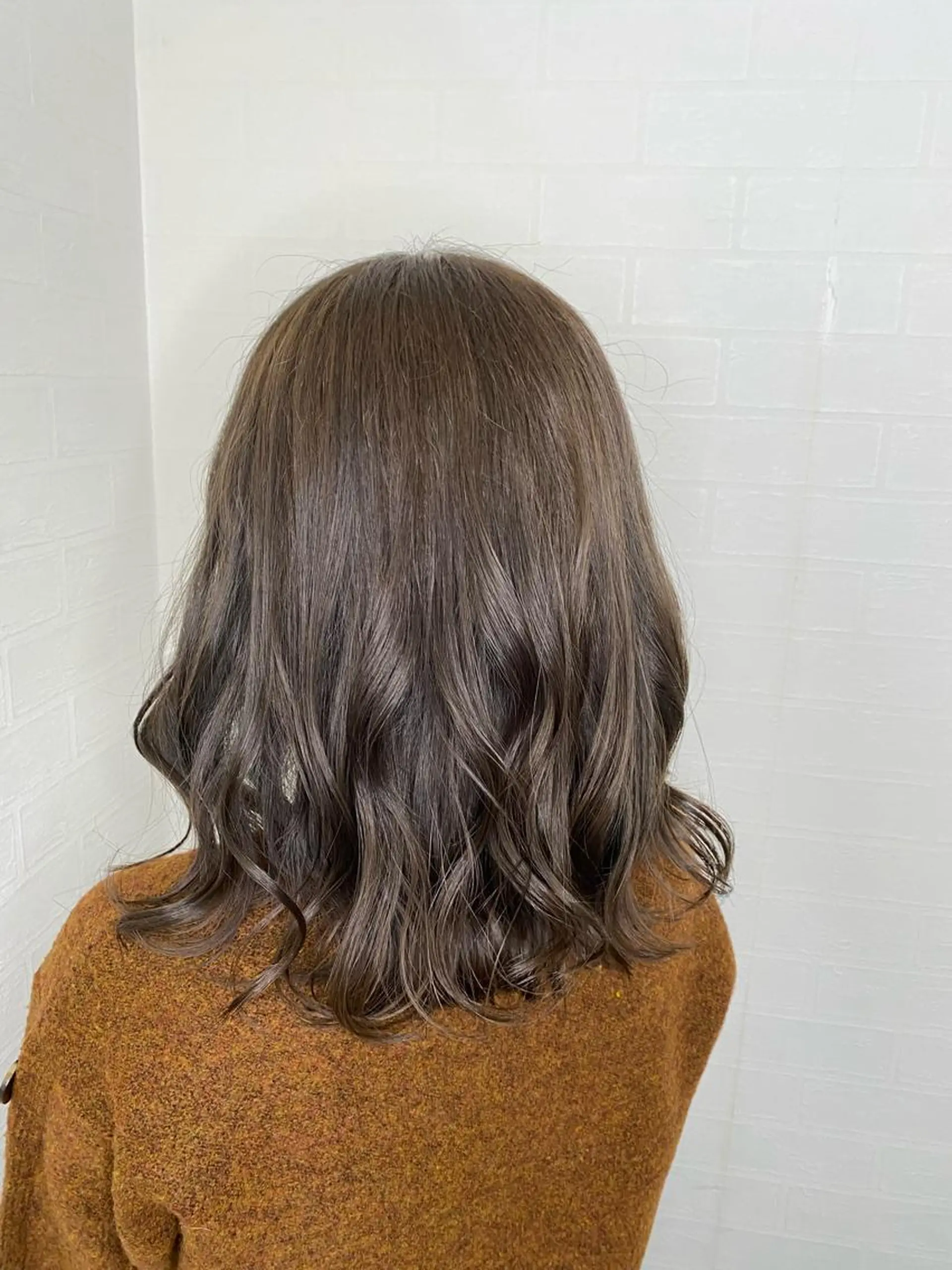 ミディアム カラー ブリーチカラー特化 U-topia小島のヘアスタイル