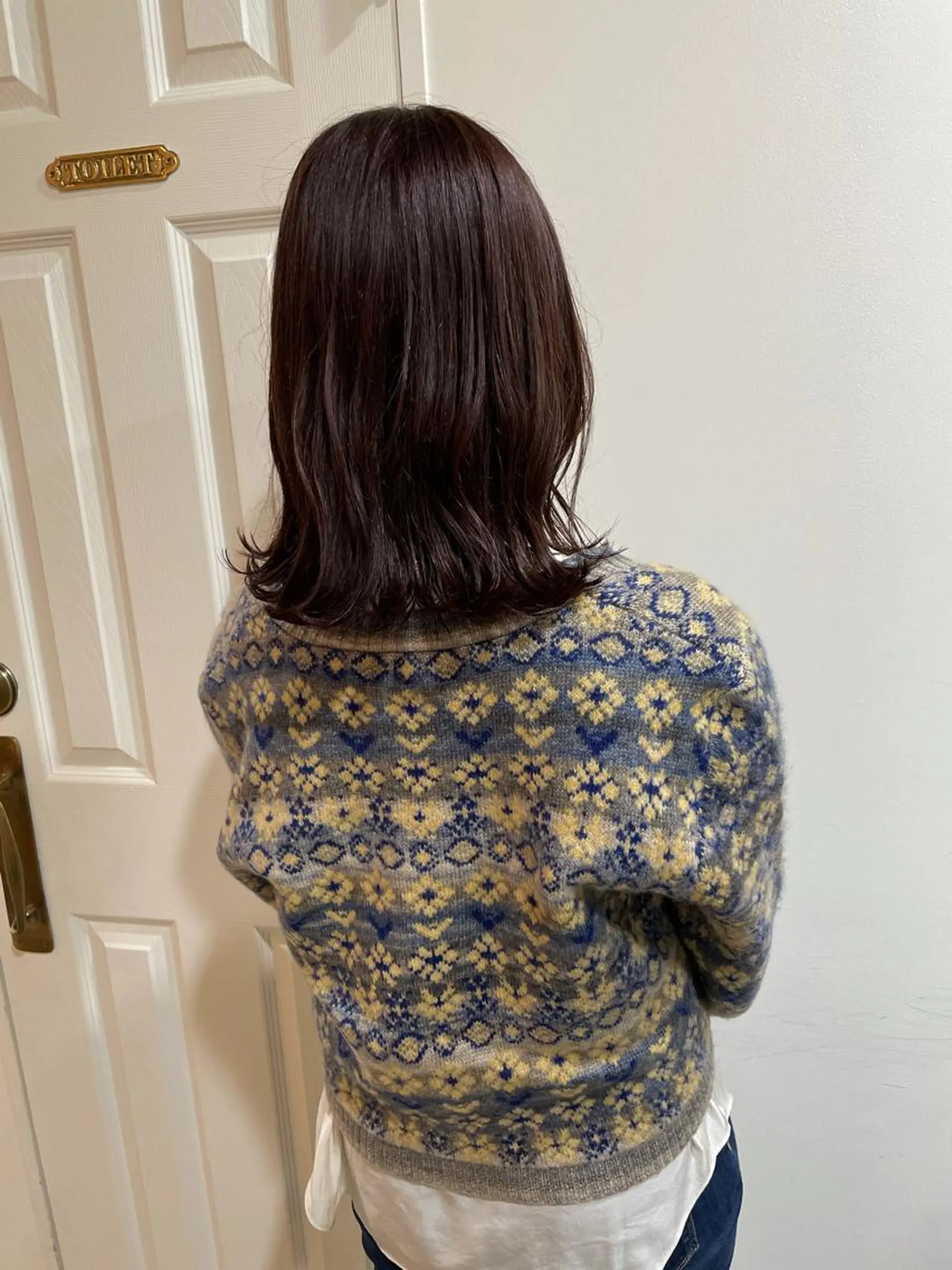 ミディアム カラー MIOベージュカラー 柔らかいカラーのヘアスタイル