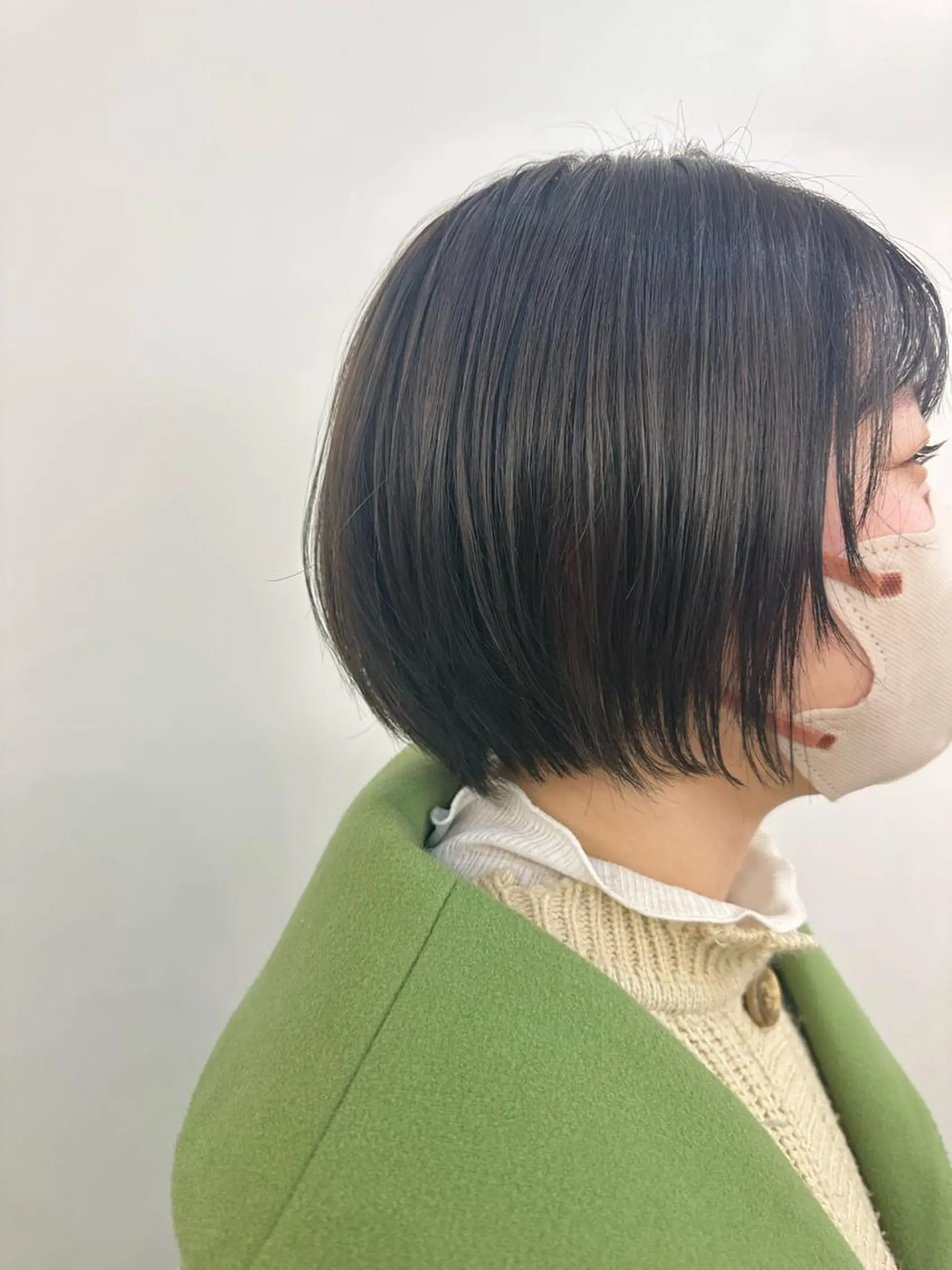 ショート カラー グレージュ オリーブグレージュ オリーブグレー さとう あやかのヘアスタイル