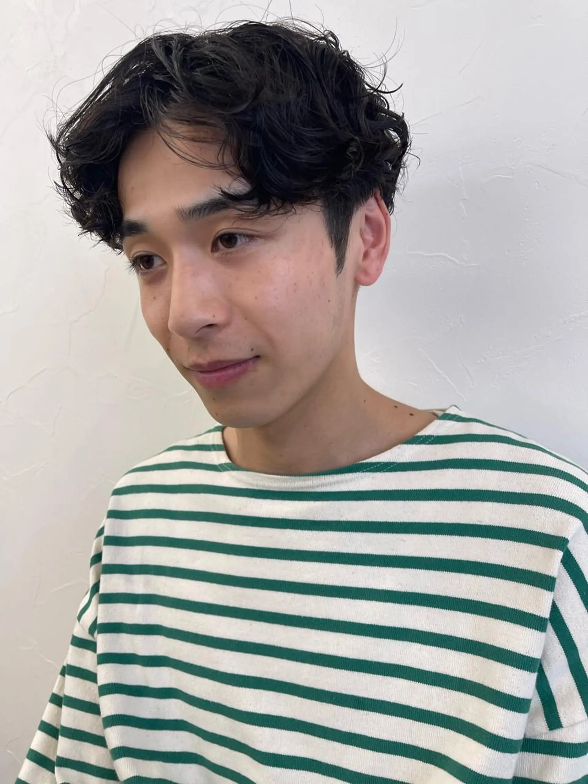 ショート パーマ メンズ カット パーマ トリートメント 💓パーマ，💗 レイヤーカットのヘアスタイル