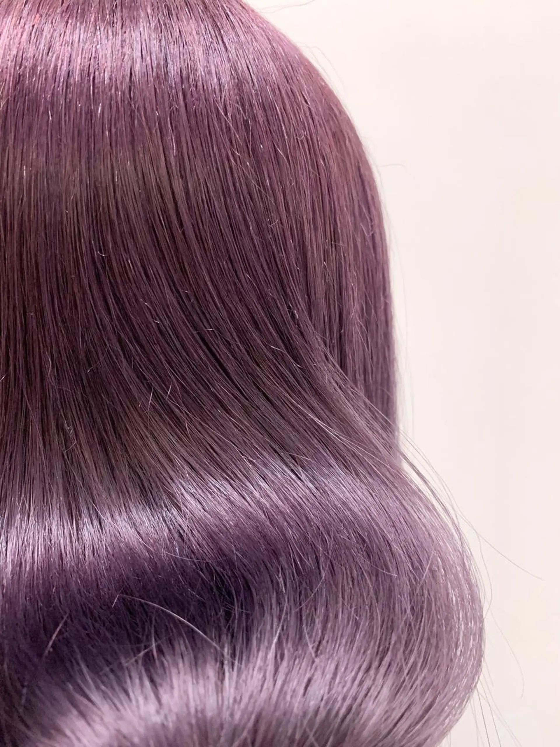 ミディアム カラー ブリーチ パープルカラー ヘアカラー トリートメント THE./ブリーチ 透感カラー/髪質改善のヘアスタイル