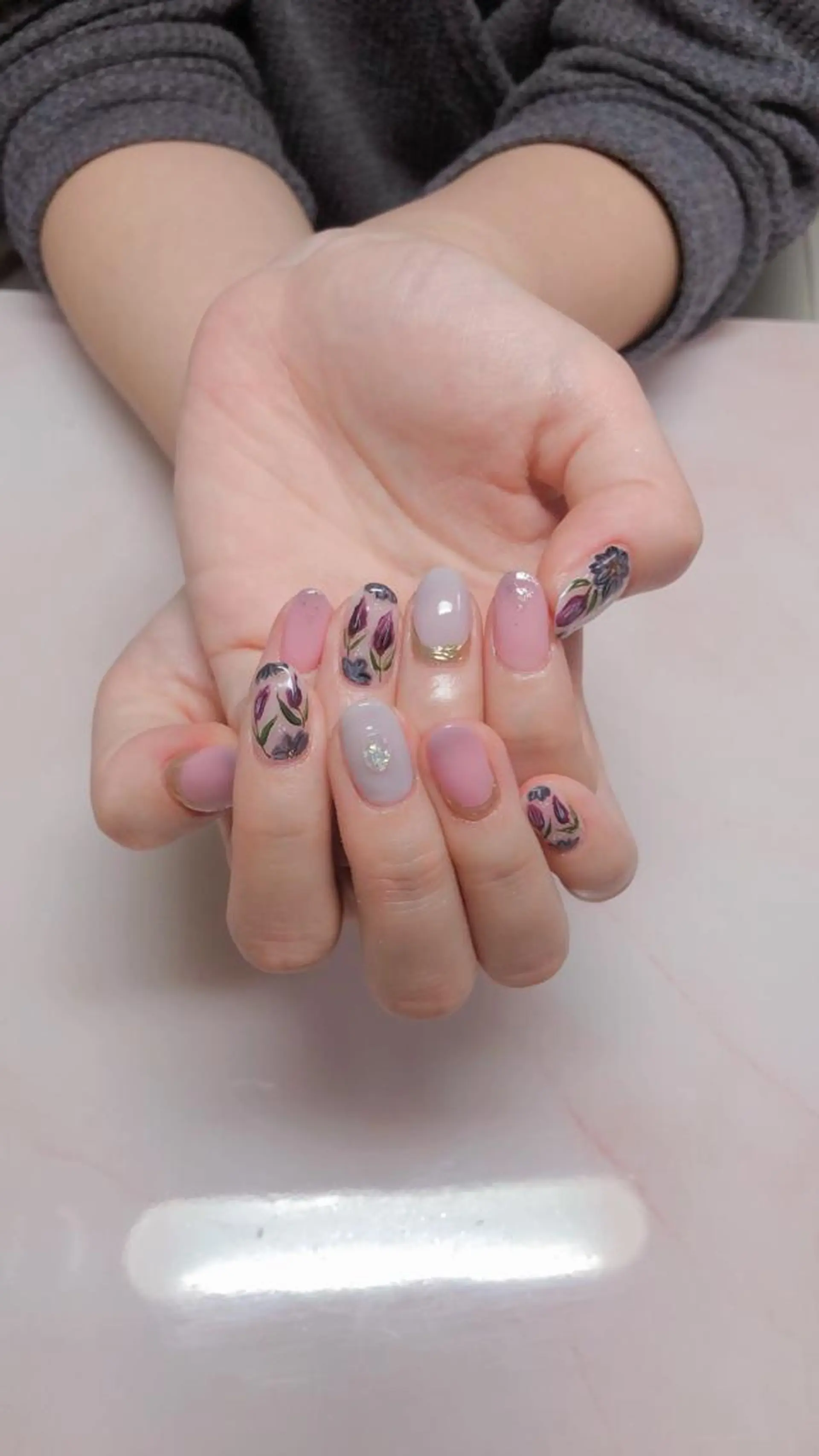 ネイル ハンドネイル ハンドケア ハク キのネイルデザイン