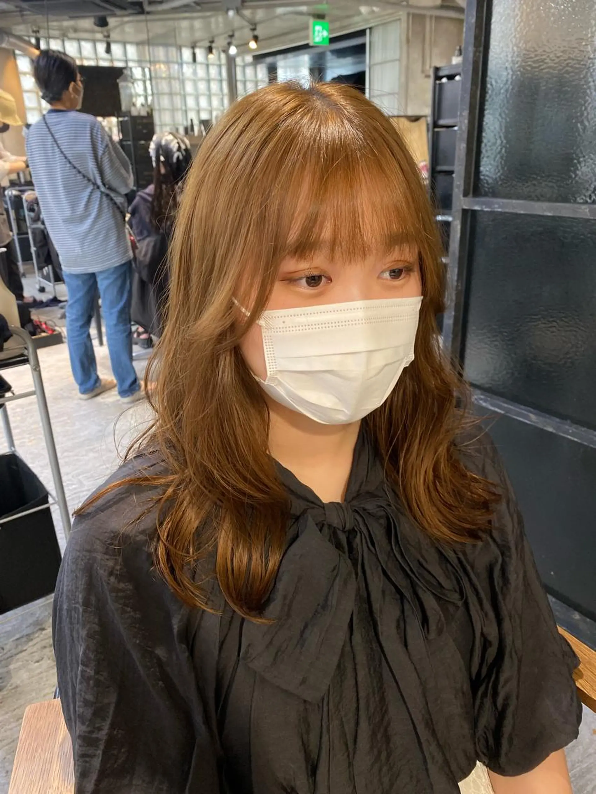 セミロング 大橋 美咲のヘアスタイル