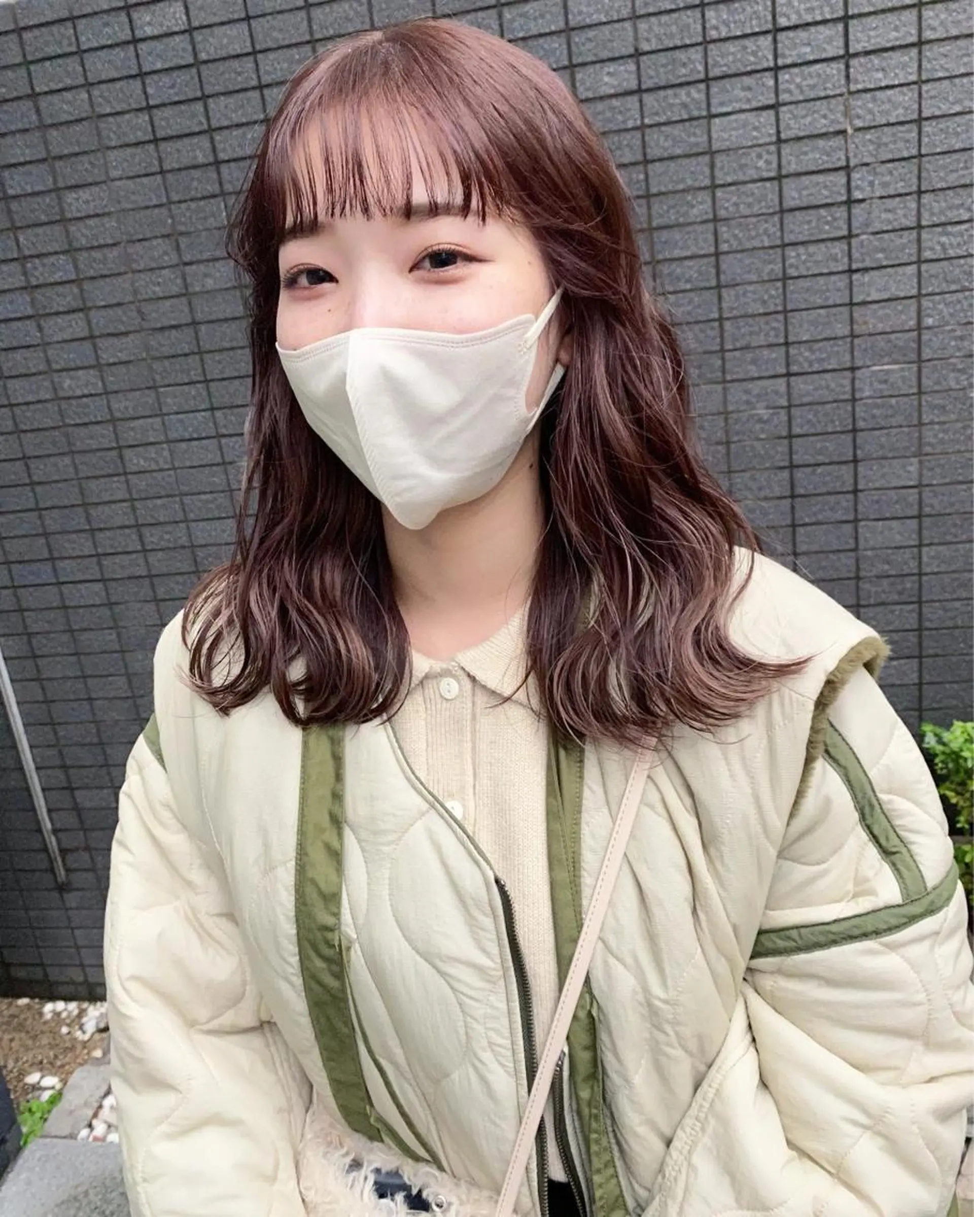 セミロング カラー パーマ ヘアアレンジ デザインカラー/ボブ ブリーチカラー/ユリのヘアスタイル