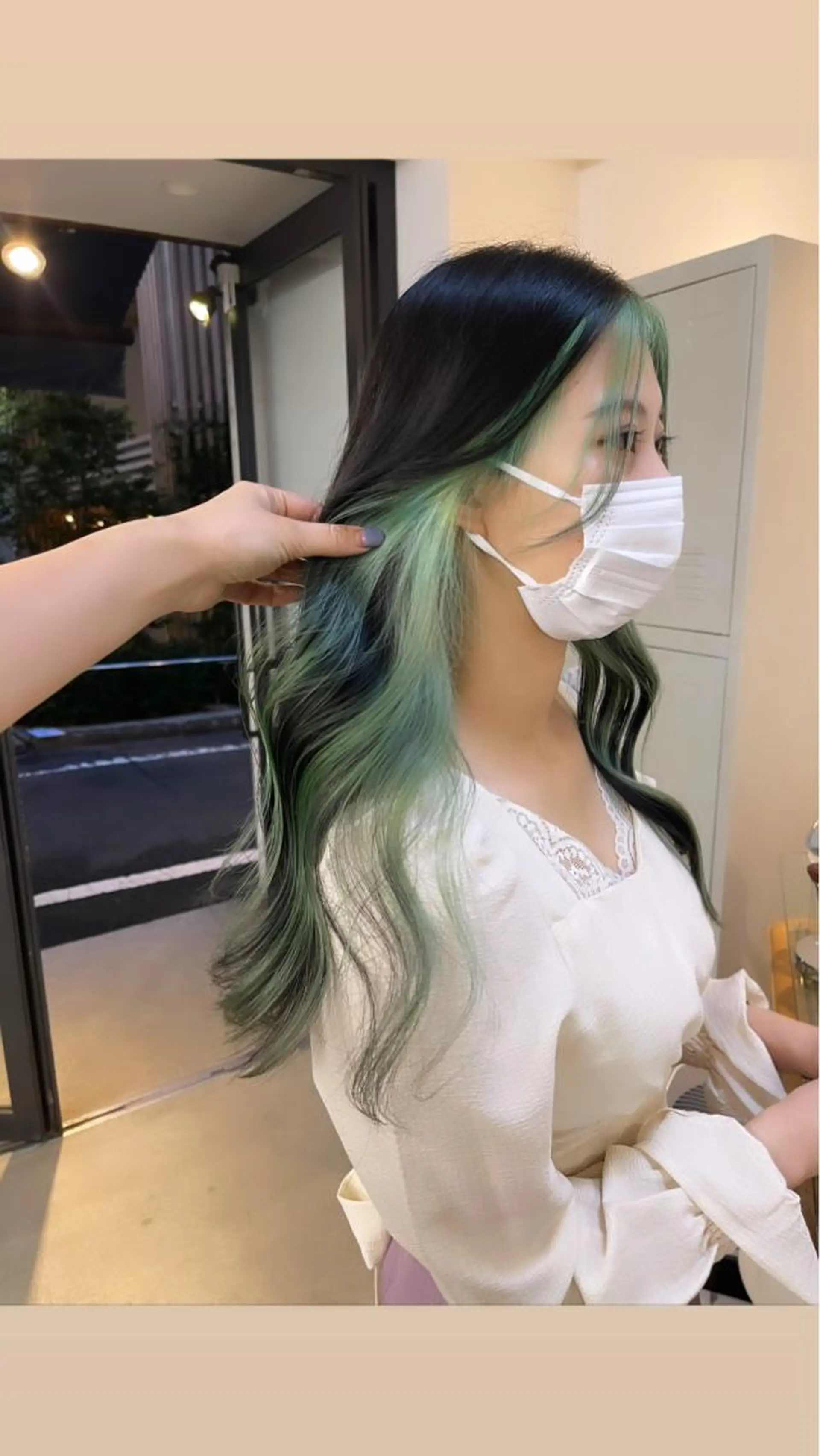 ロング カラー ブリーチ ミント ミントグリーン ヘアカラー トリートメント 渋谷ケアブリーチ Suuのヘアスタイル