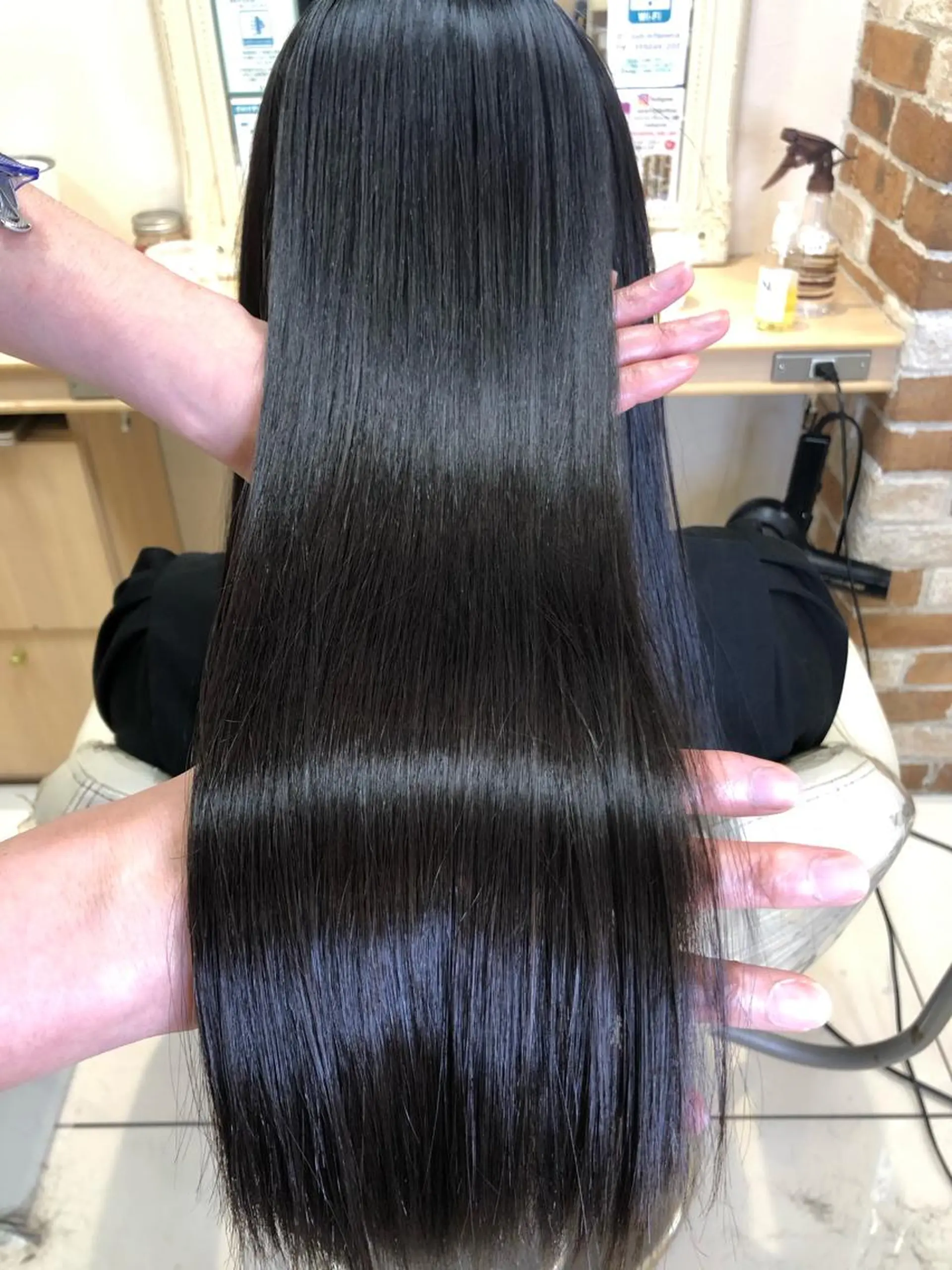 ロング パーマ 髪質改善 縮毛矯正 丸みショートボブ/ タッセルボブ 吉野のヘアスタイル