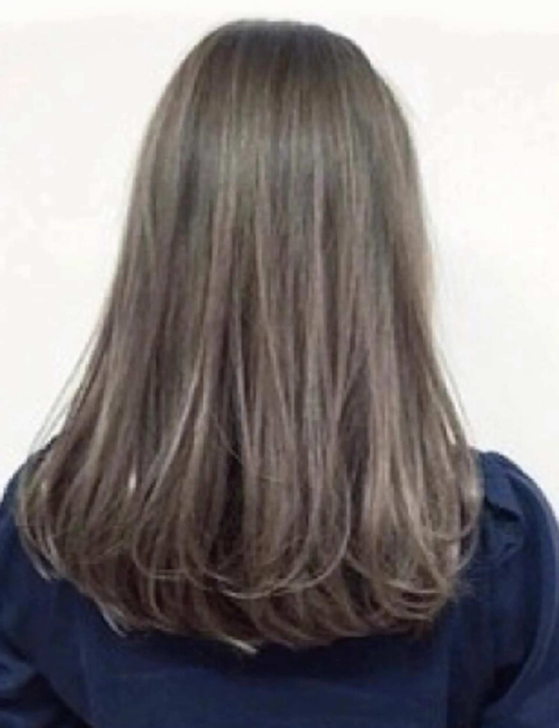 ロング 西原 みさきのヘアスタイル