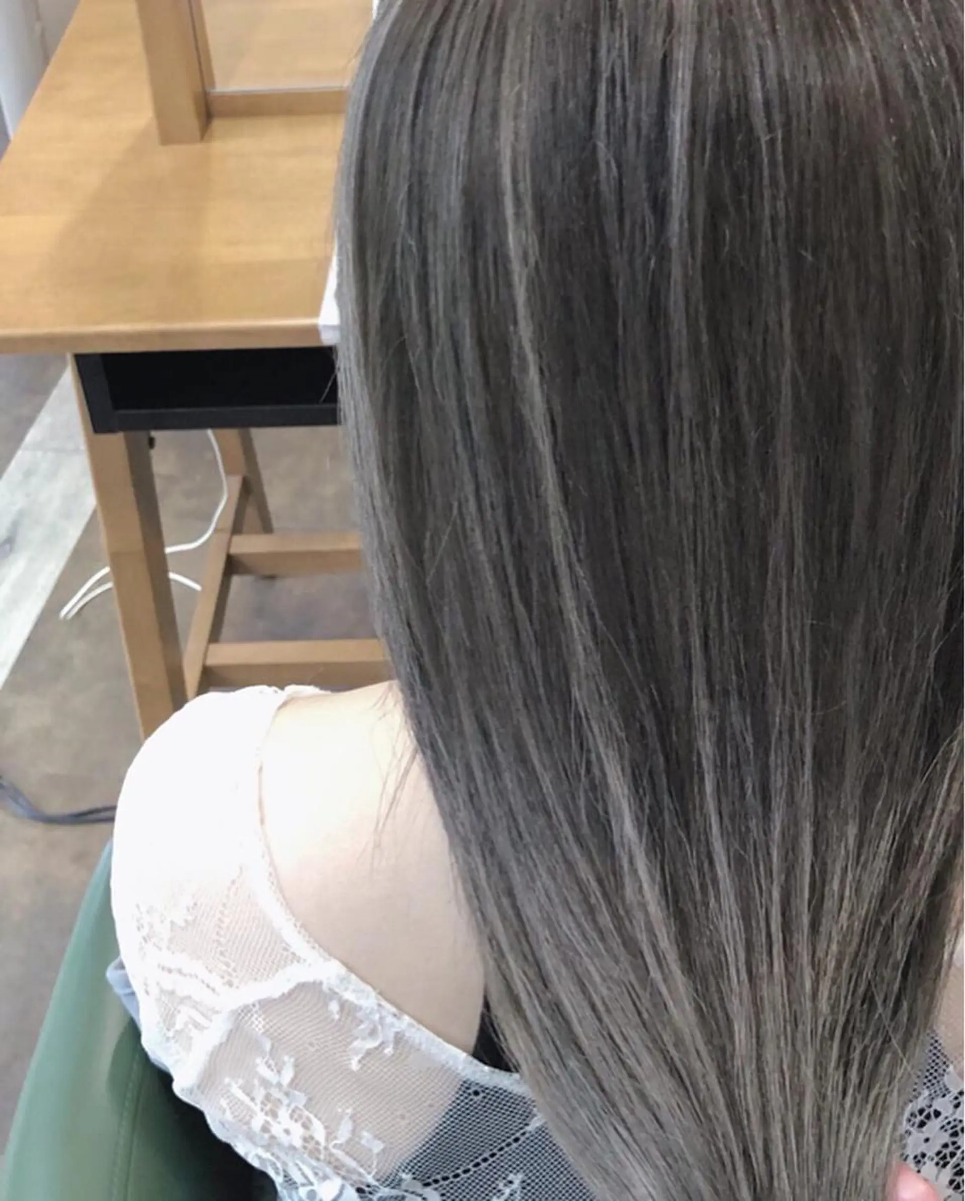 セミロング カラー ヘアアレンジ バレイヤージュ レイヤーカット ヘアカラー トリートメント GiseL天神カラー 髪質改善/ブリーチのヘアスタイル