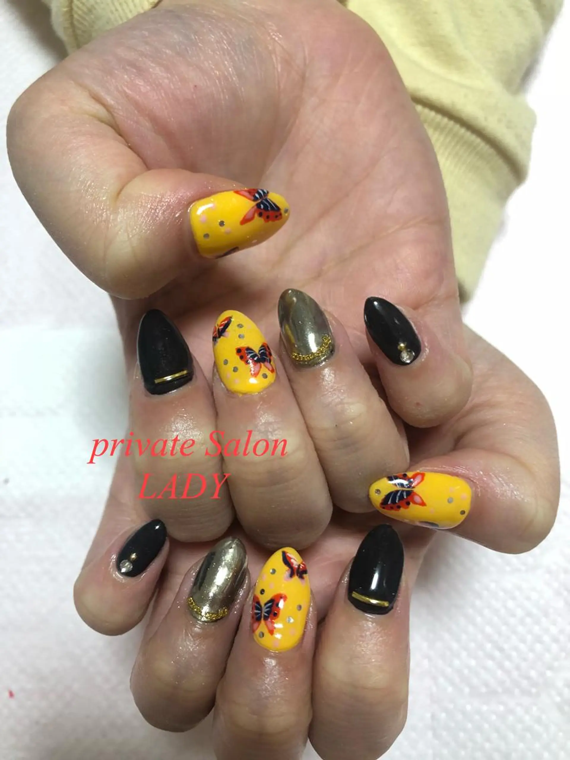 ネイル 桜田 麻菜のネイルデザイン