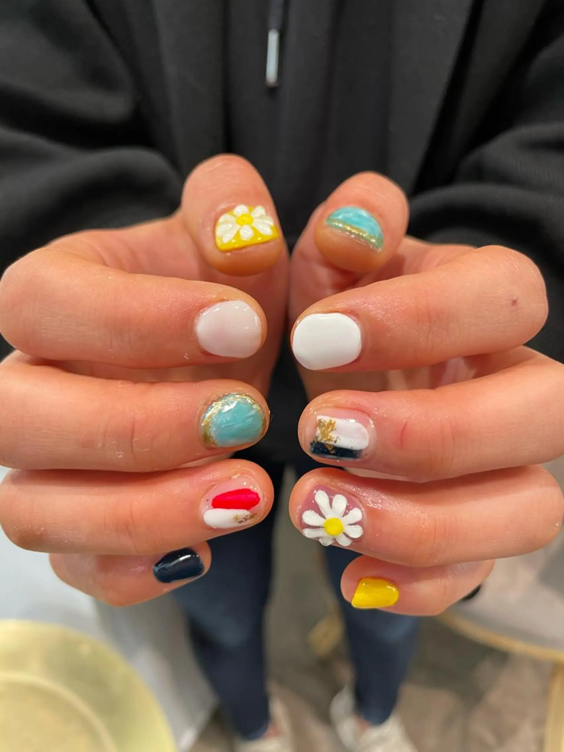 ネイル ニュアンスネイル ハンドネイル ナチュラル透明感🌱 小山美樹子のヘアスタイル