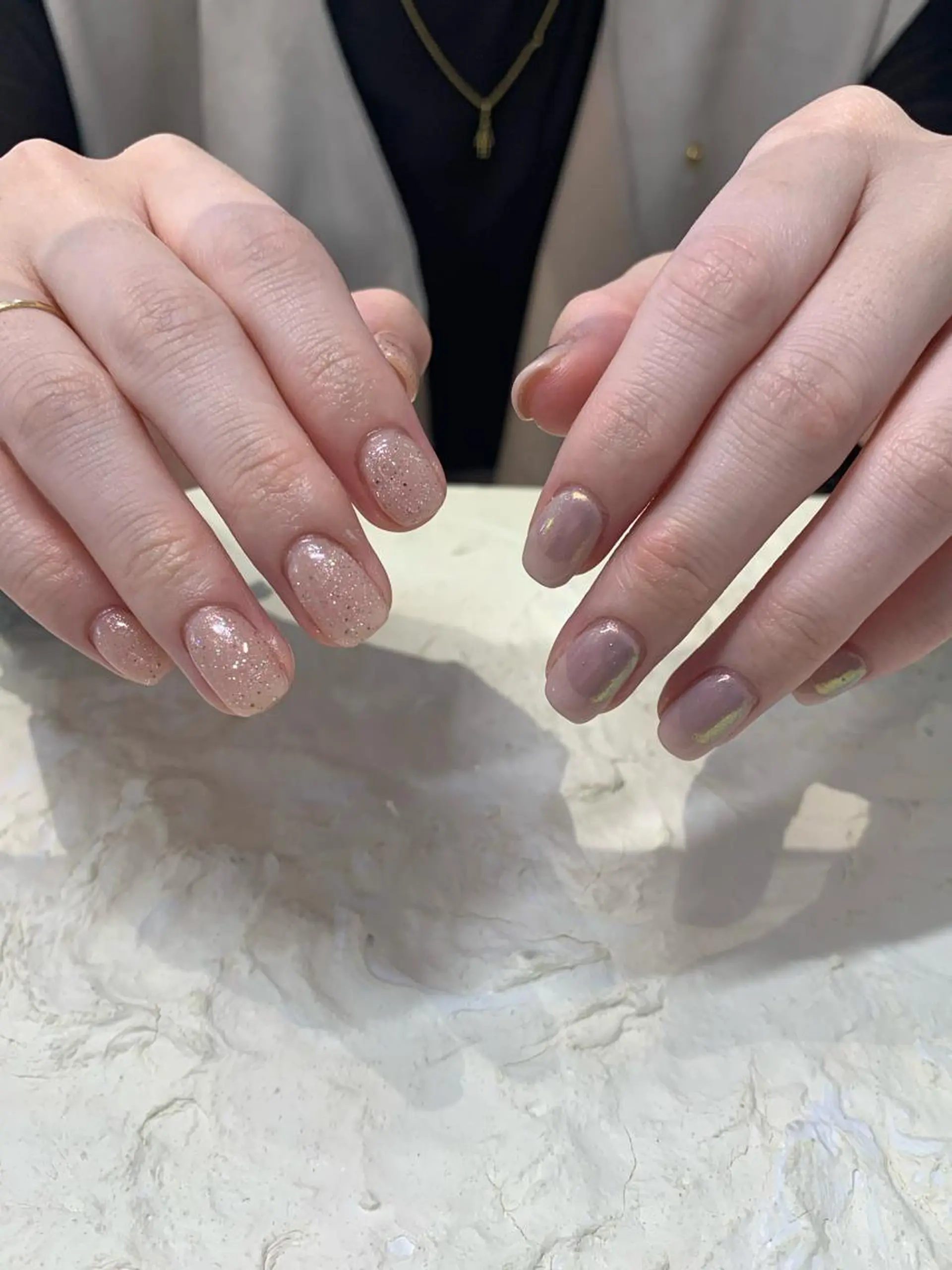 ネイル オーロラネイル フレンチネイル キラキラネイル マキノ ユイのネイルデザイン