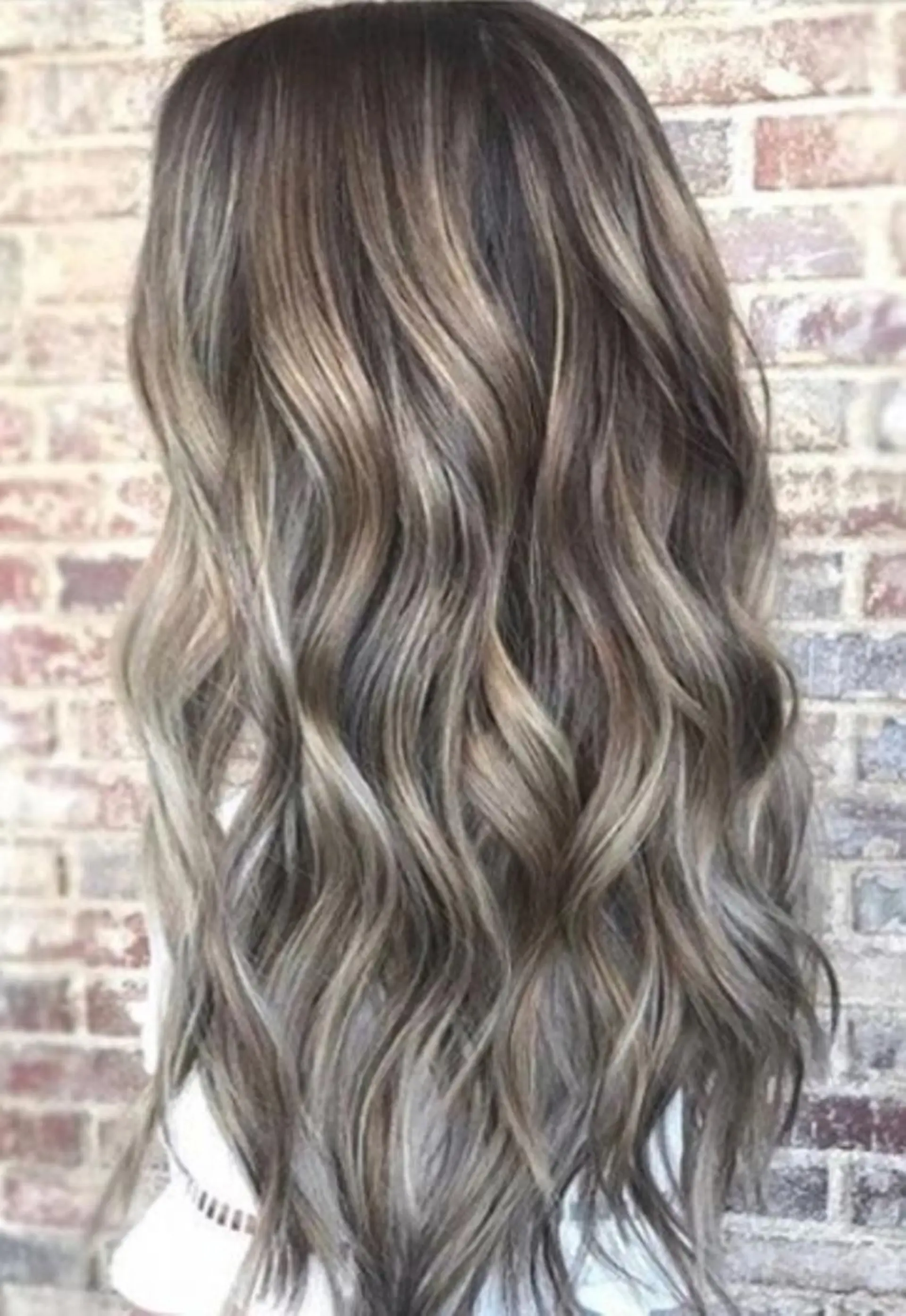 ロング カラー パーマ 大阪レミーエクステ チビ編み込みのヘアスタイル