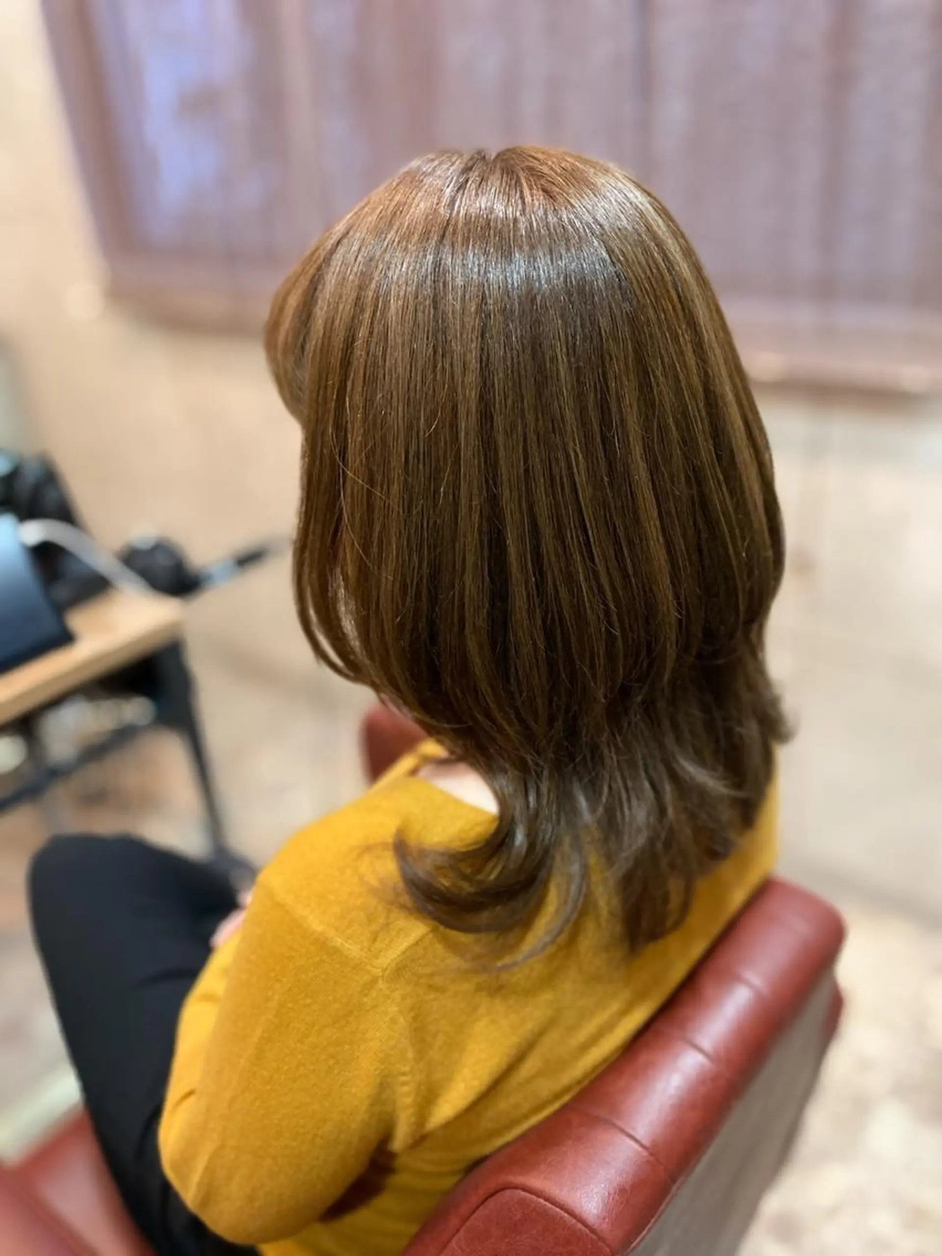 セミロング カラー ERIKO Tのヘアスタイル