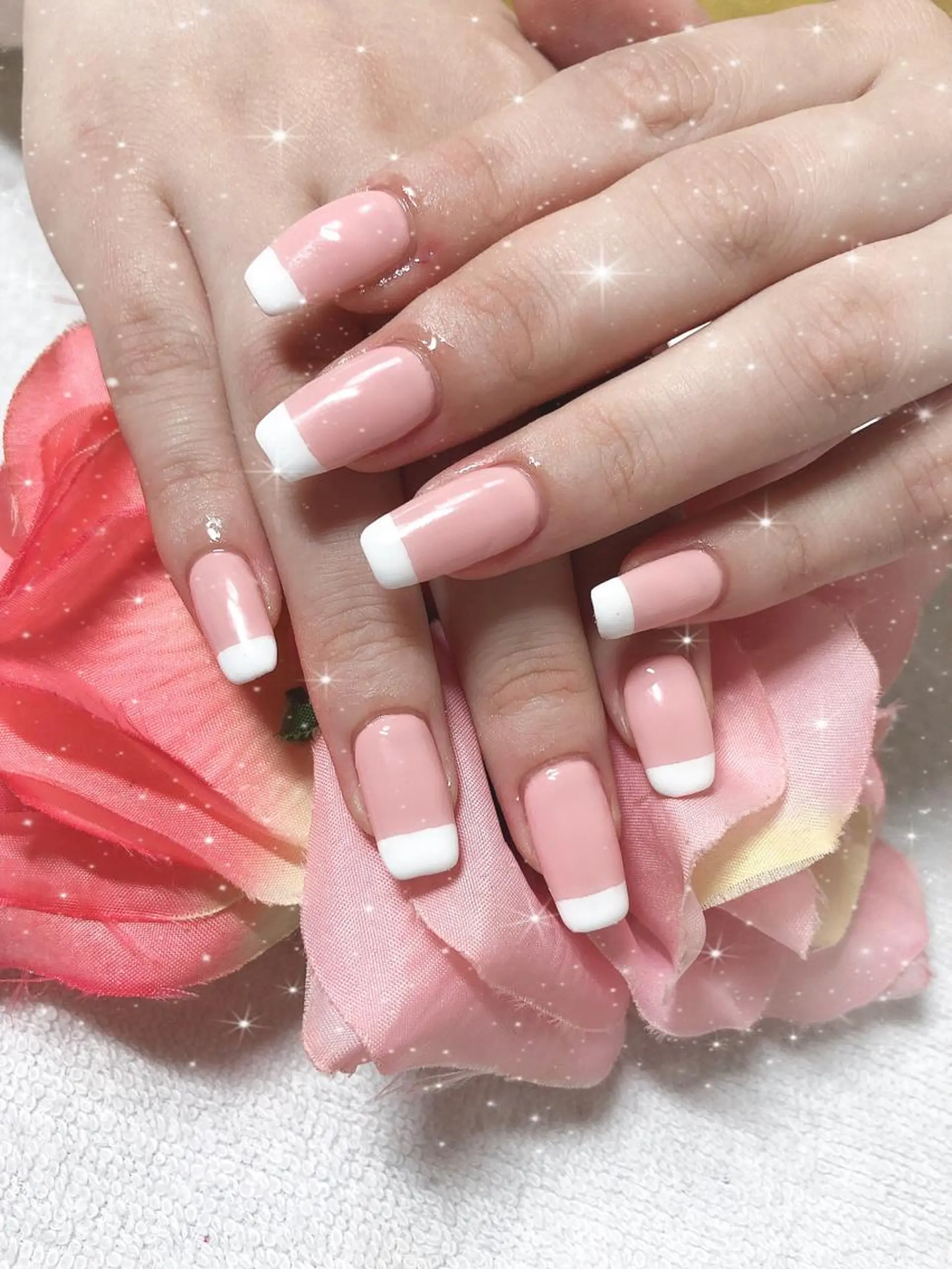 ミディアム ネイル フレンチネイル ハンドネイル 《LB》ラブリエ Nail&eyeのマツエク・マツパデザイン