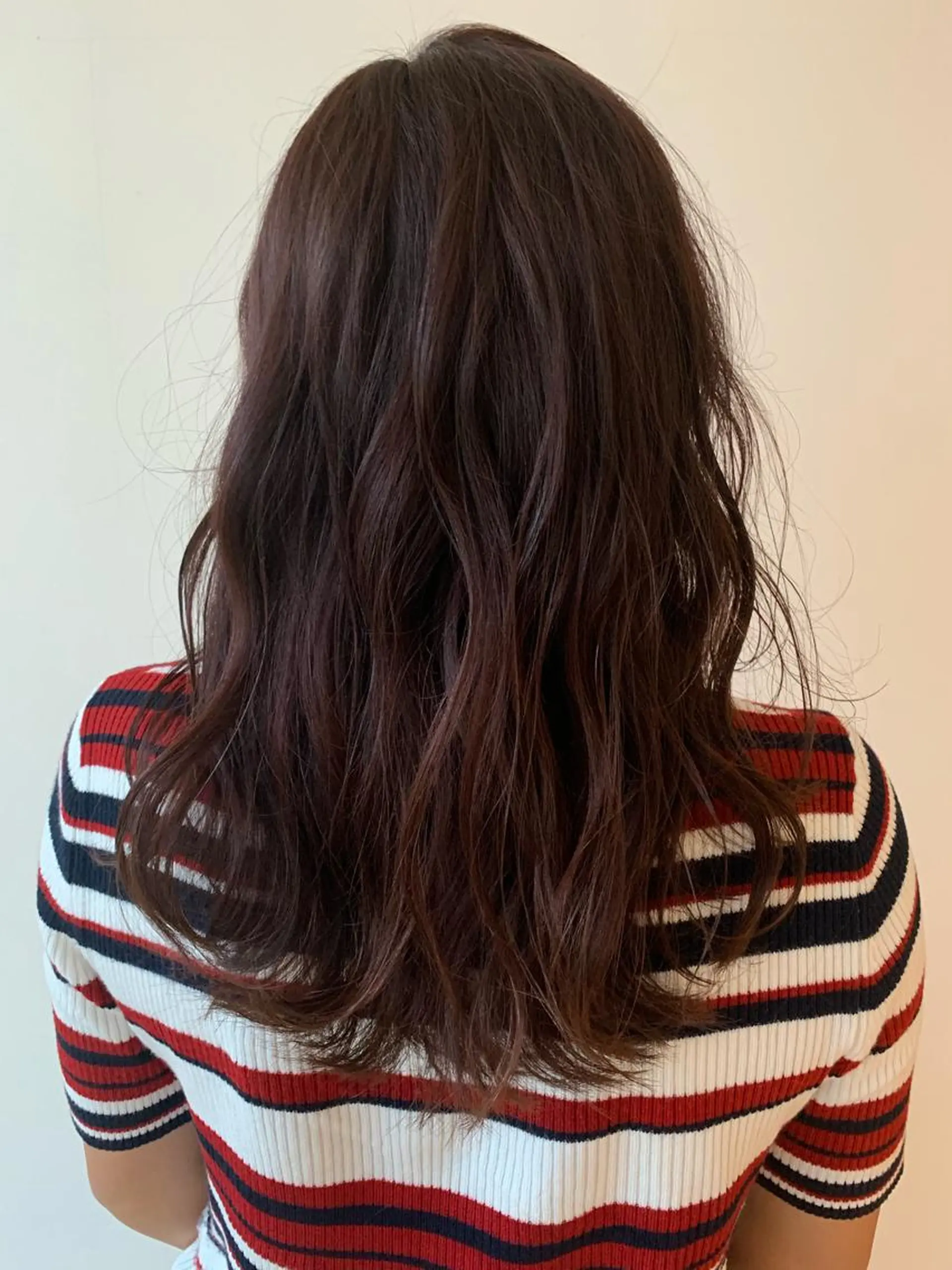 セミロング 福田 美波のヘアスタイル