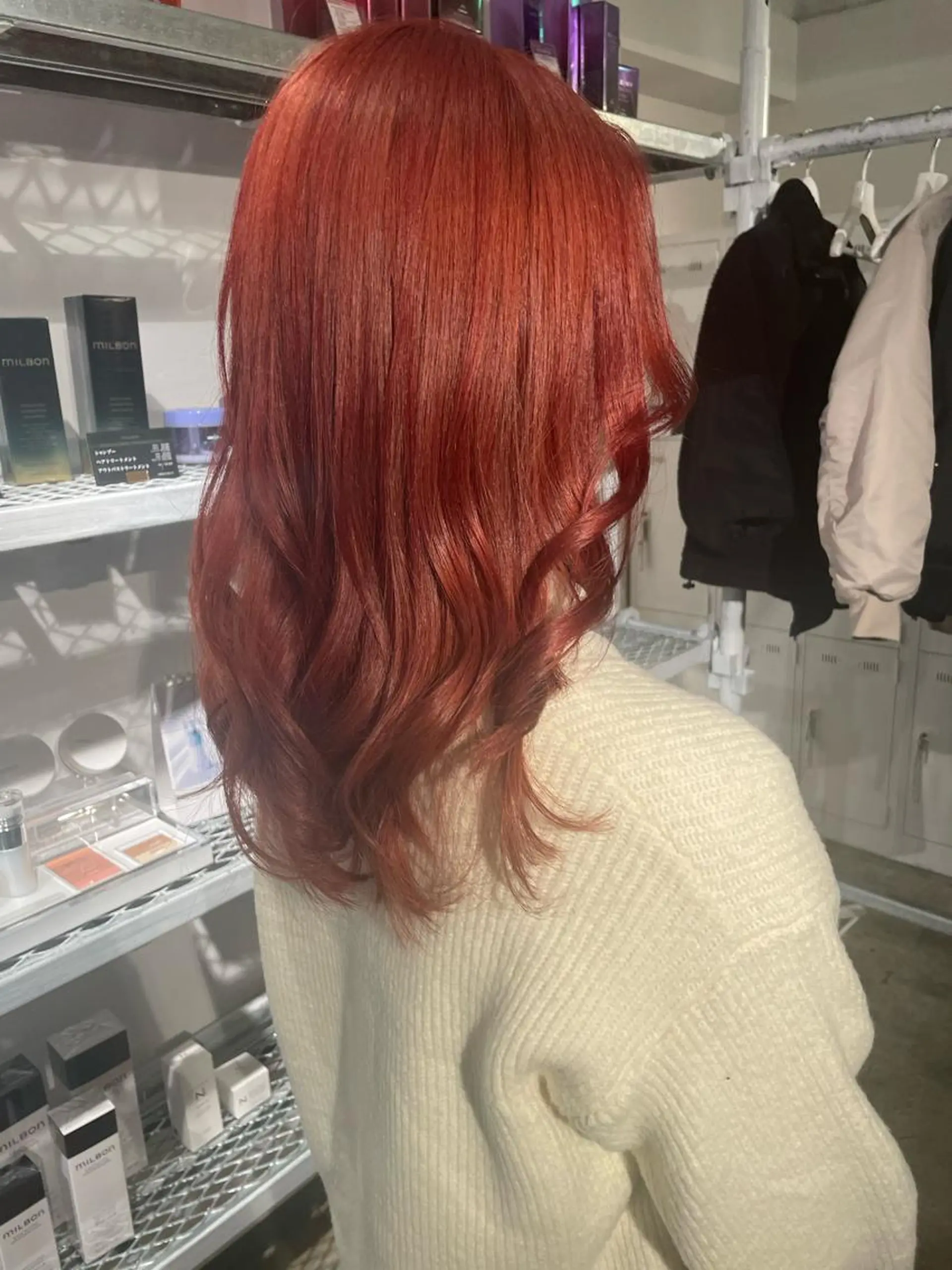 ミディアム カラー ピンクカラー レッドカラー ヘアカラー トリートメント ハイトーン/レイヤー /ケアブリーチ石川治のヘアスタイル