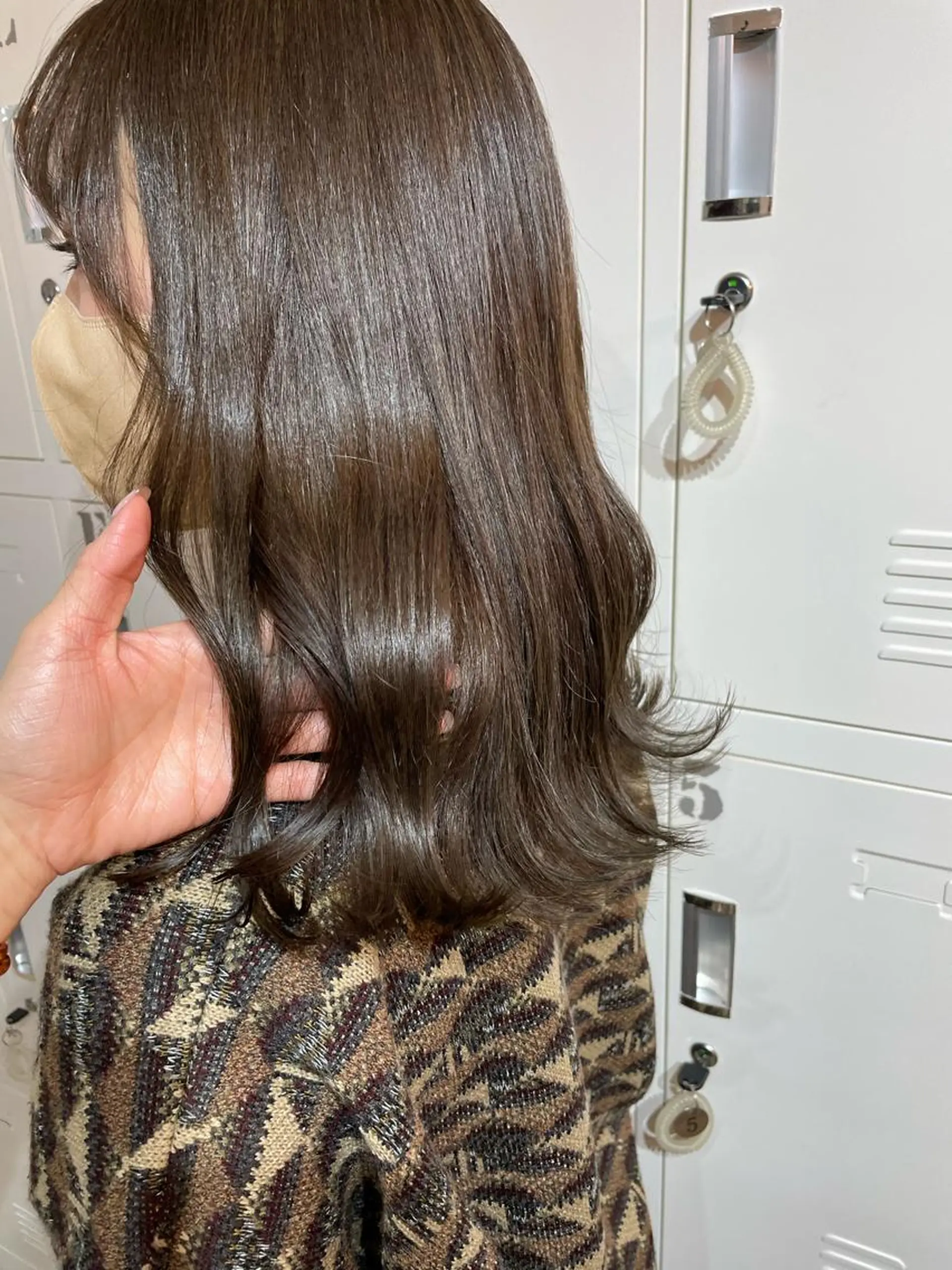 ミディアム カラー 𝗺𝗶𝗸𝘂♡ 似合わせ🎀のヘアスタイル