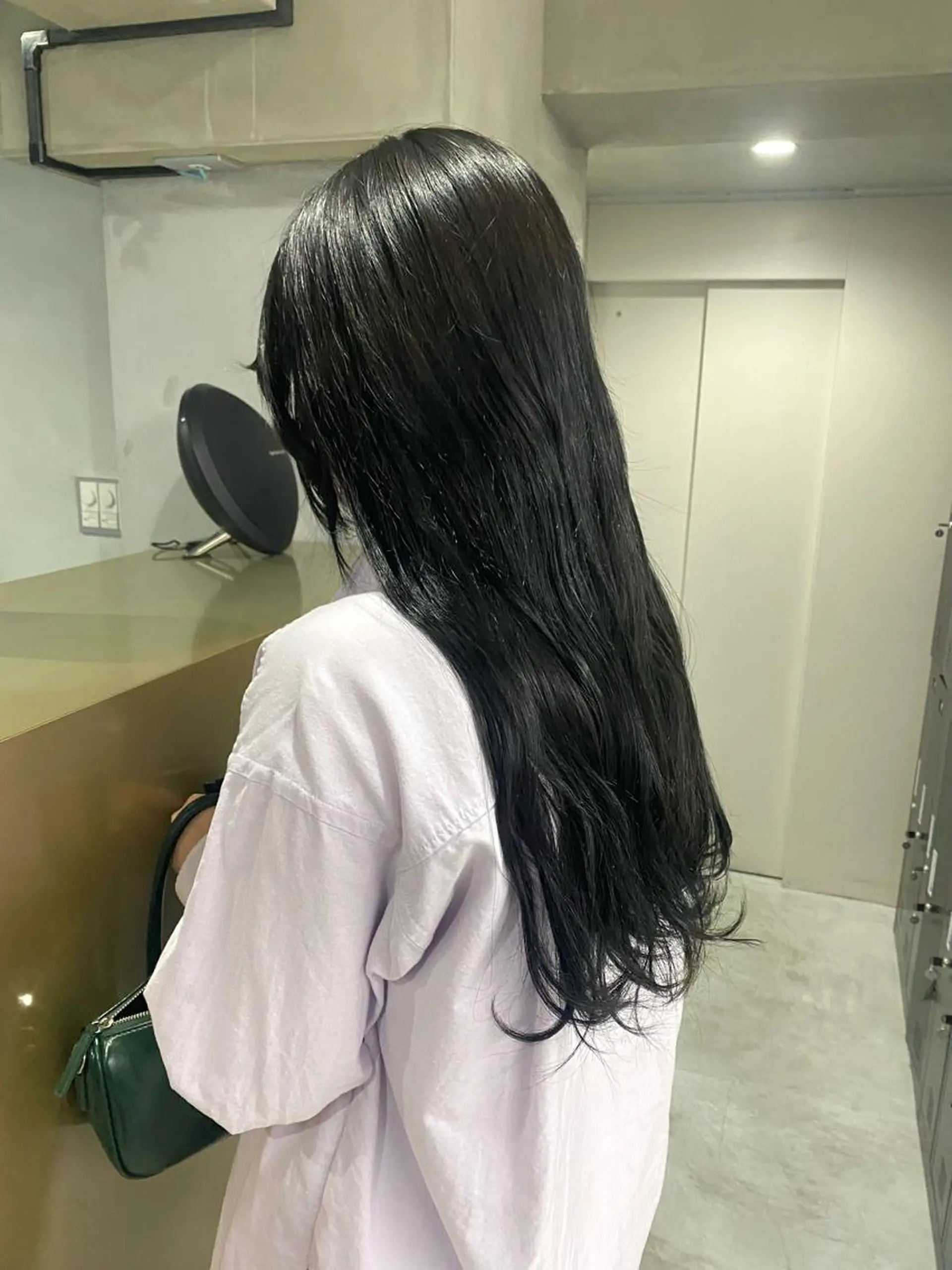 ロング カラー 黒髪 ブルーカラー ブルーブラック カット ヘアカラー トリートメント Kaho/大阪心斎橋 ボブ/レイヤー/艶髪のヘアスタイル