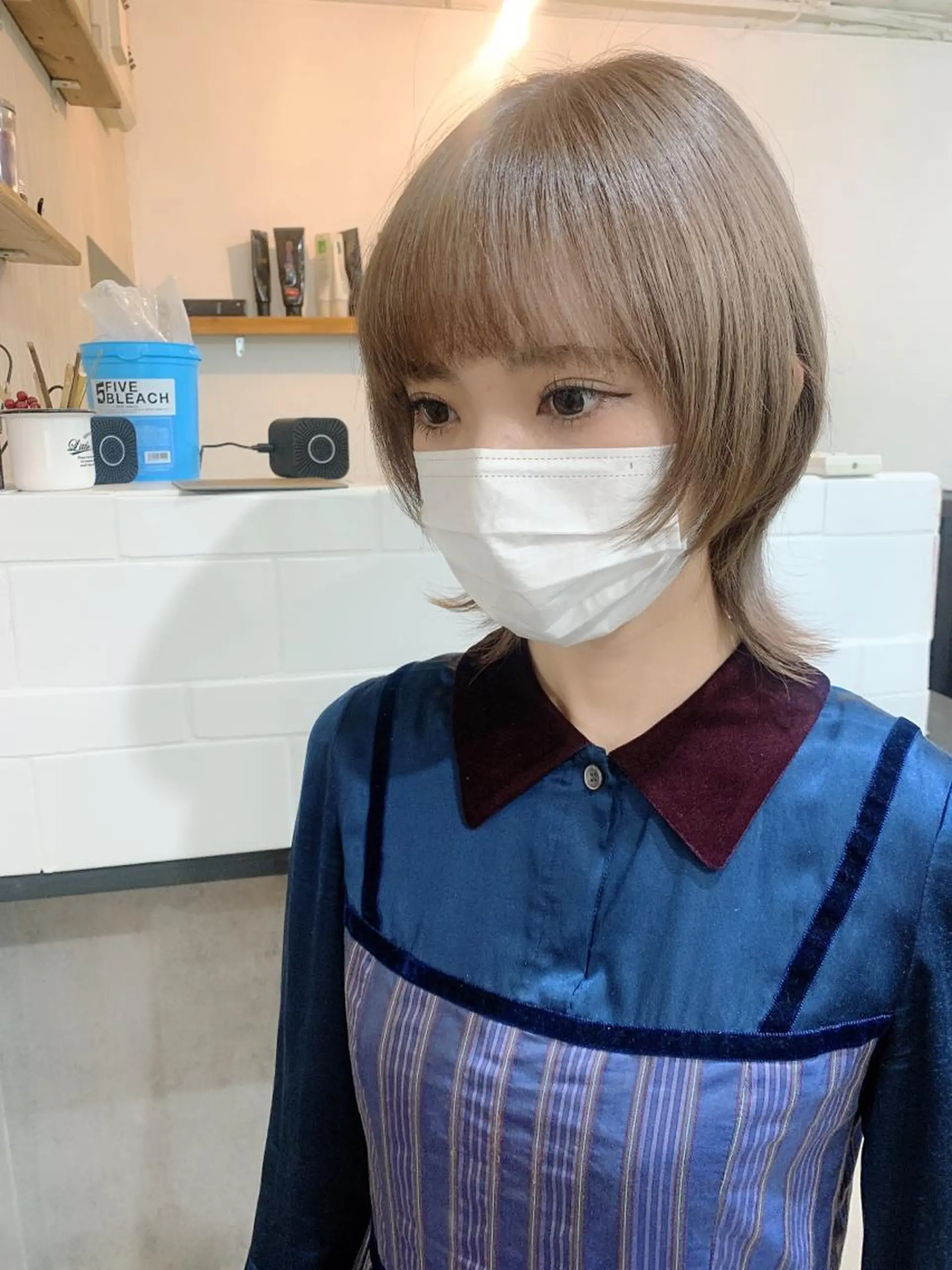 ショート カラー ハイトーンカラー ウルフカット カット nico 原宿所属・nico【代表】 市川 拓也のヘアスタイル