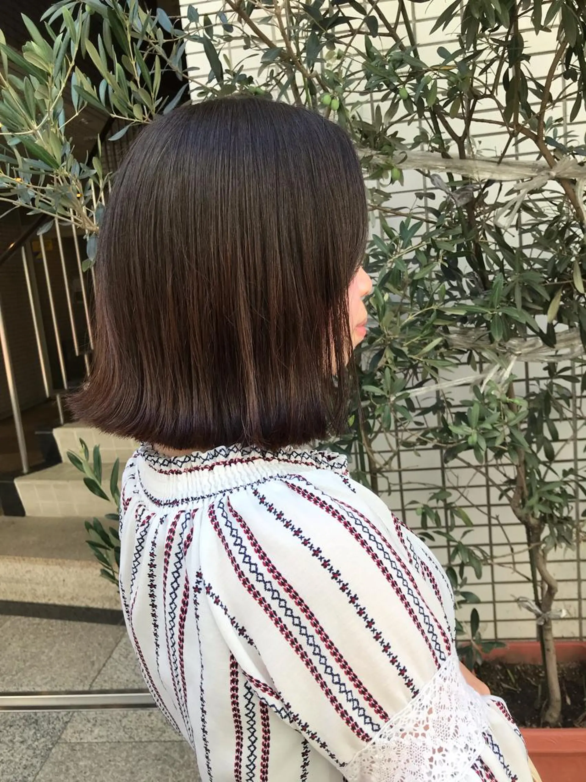 ミディアム ボブ 外ハネヘア 🫧透明感カラー/ ボブ/小笠原汐海🪽のヘアスタイル