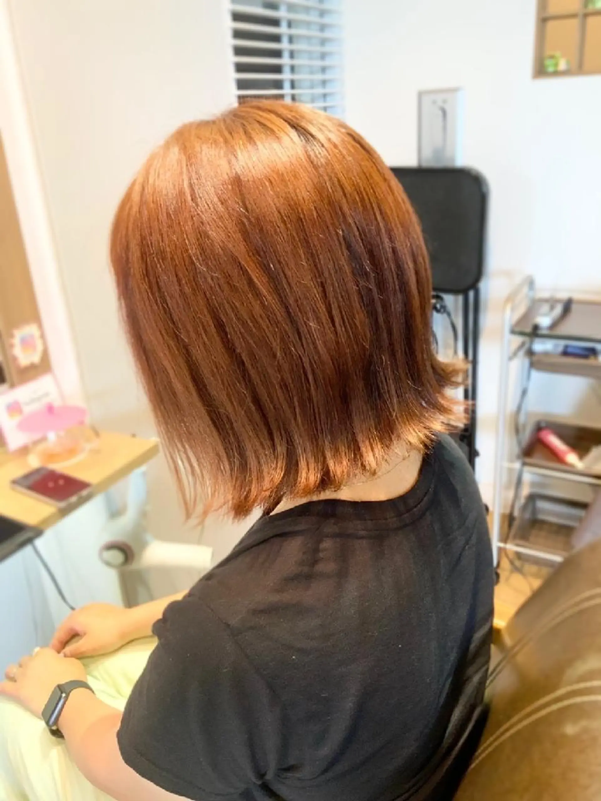 カラー オレンジ 堀 望美のヘアスタイル