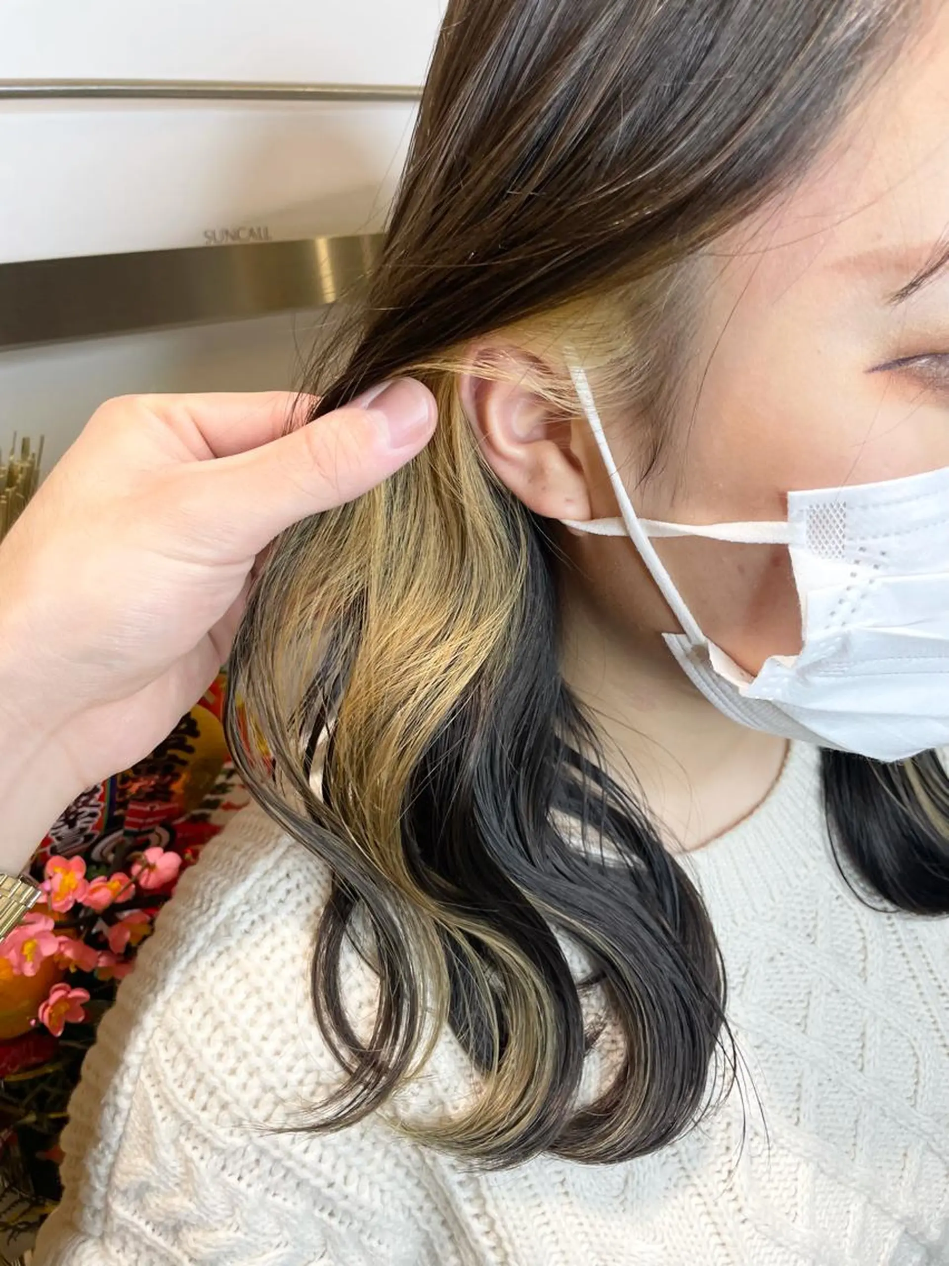 ロング カラー イヤリングカラー インナーカラー 🩵アンブレラカラー 髪質改善　丸尾】のヘアスタイル