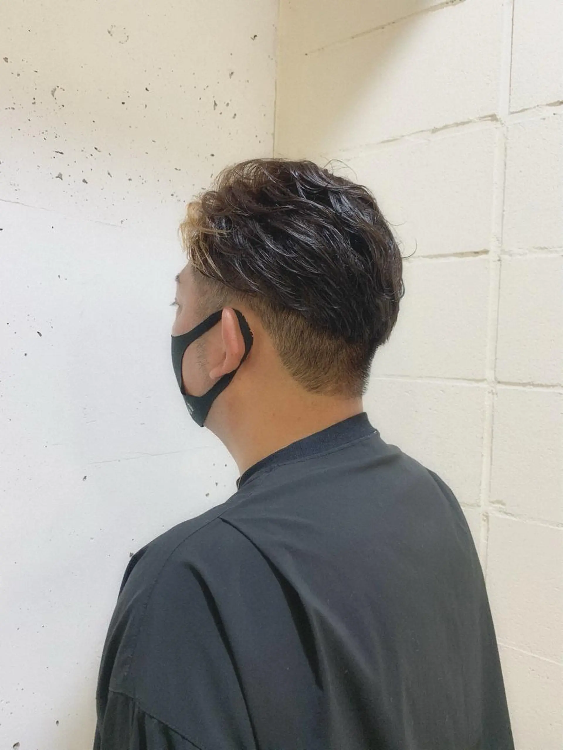 ショート カラー パーマ メンズ メンズハイライト メンズパーマ ハイライトカラー ハイライト 千葉駅徒歩1分✂︎ 宮内のヘアスタイル