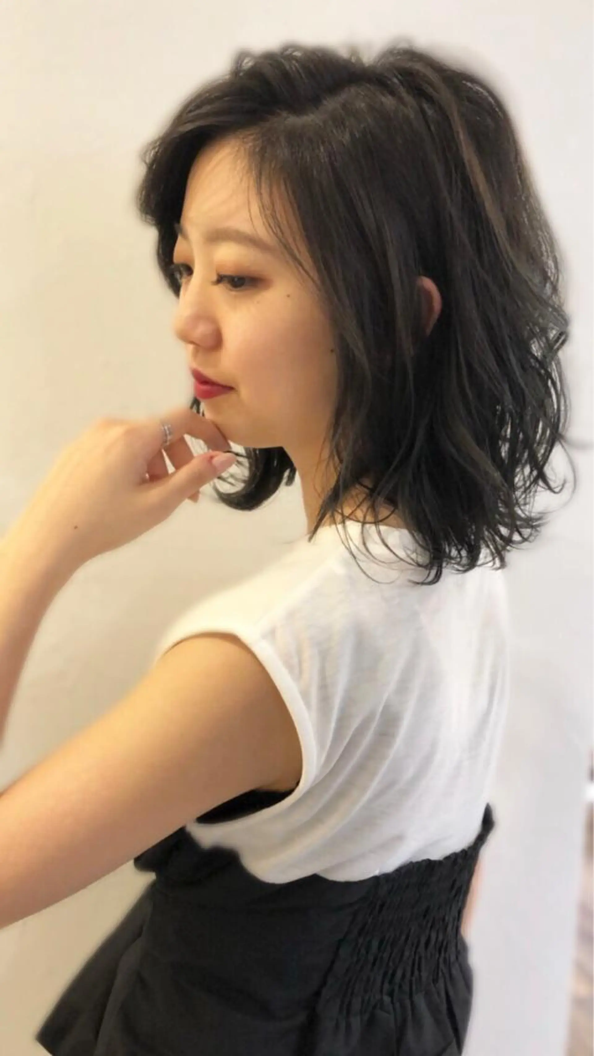 ミディアム カラー m ā l o. マァロのヘアスタイル