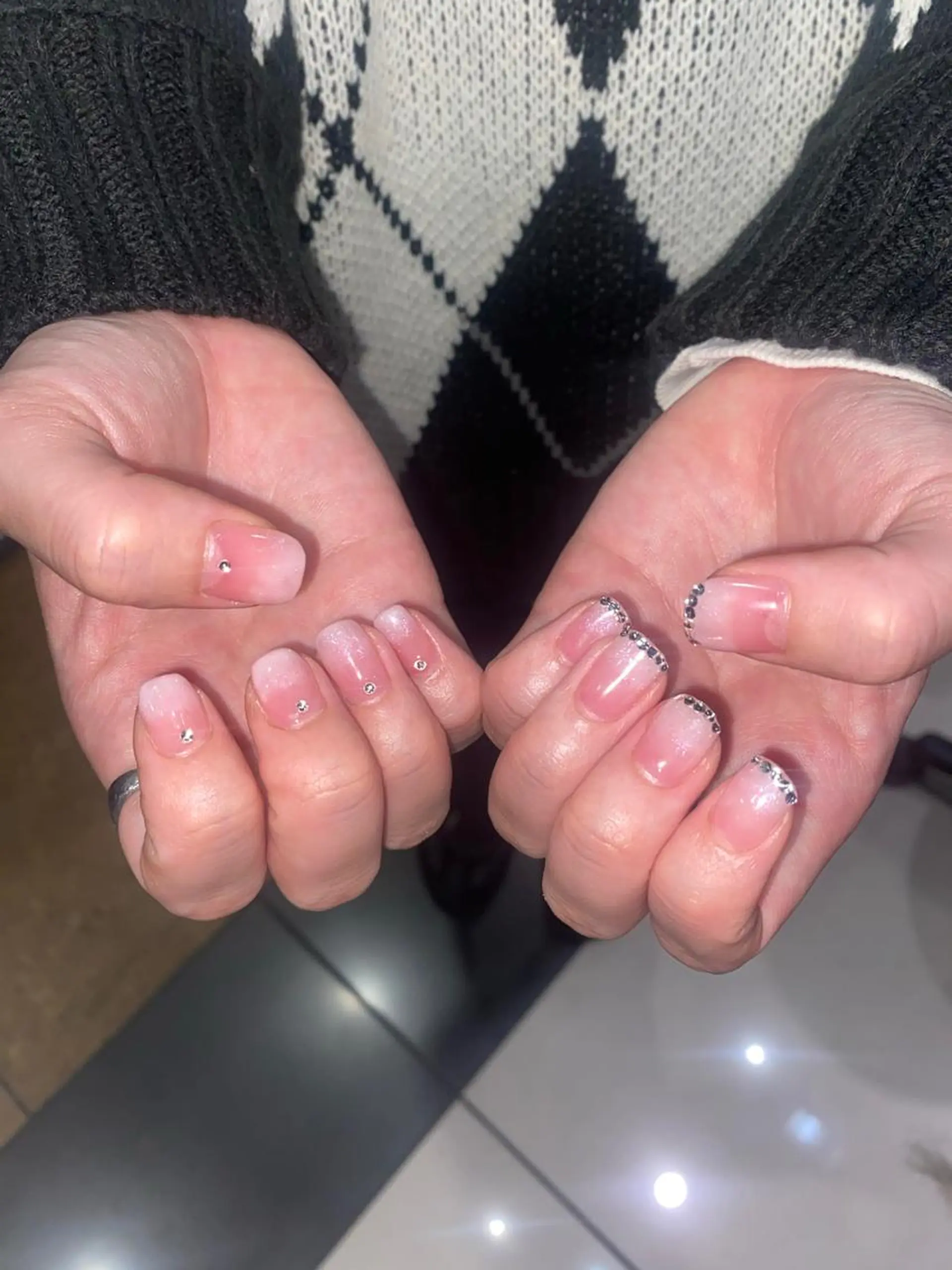 ネイル グラデーション ハンドネイル ∴Sanae. ∴ トータルビューティーのマツエク・マツパデザイン