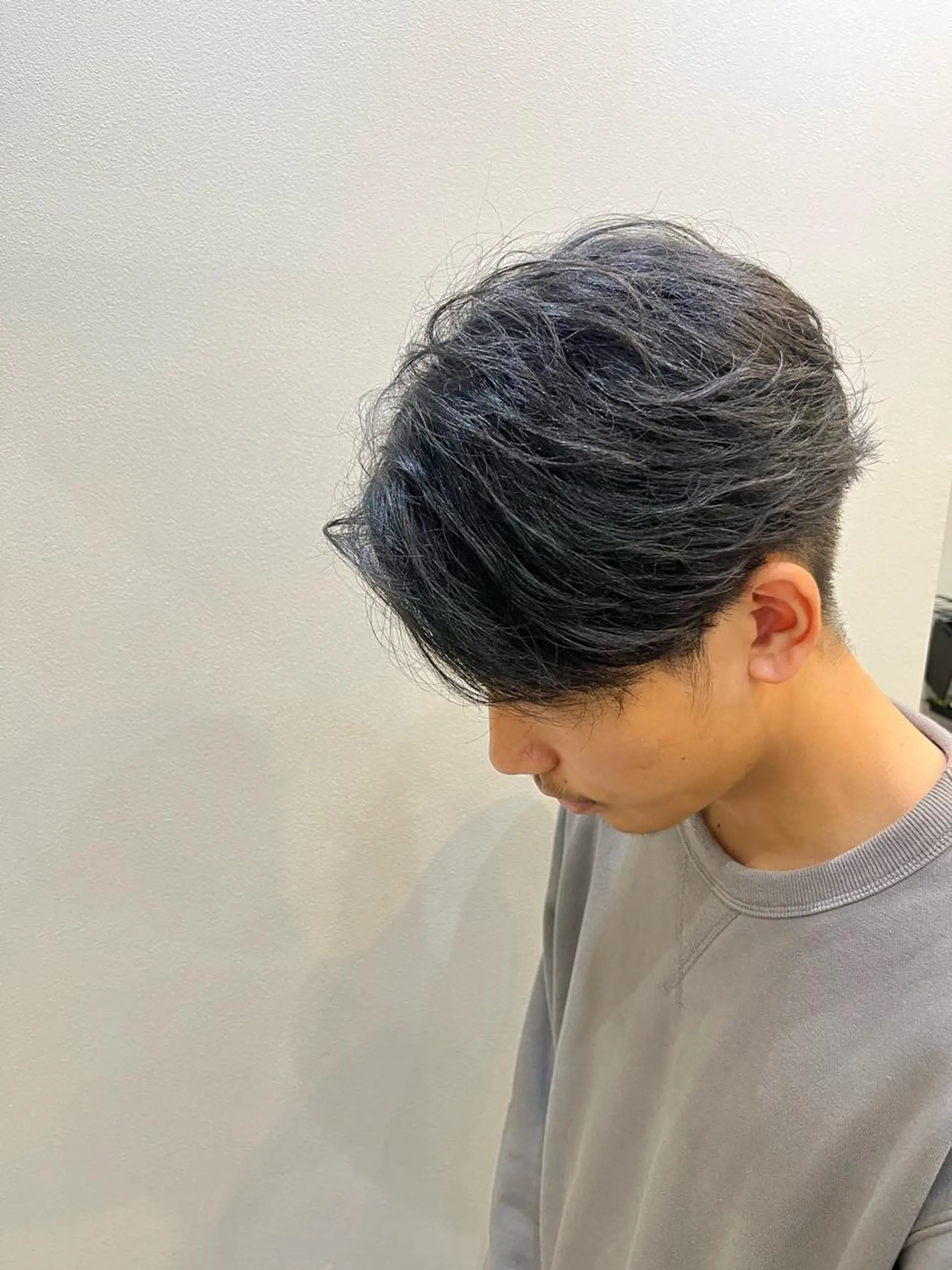 ミディアム メンズ センターパート マッシュ くせ毛 小顔カット 鹿児島 TSUBASAのヘアスタイル