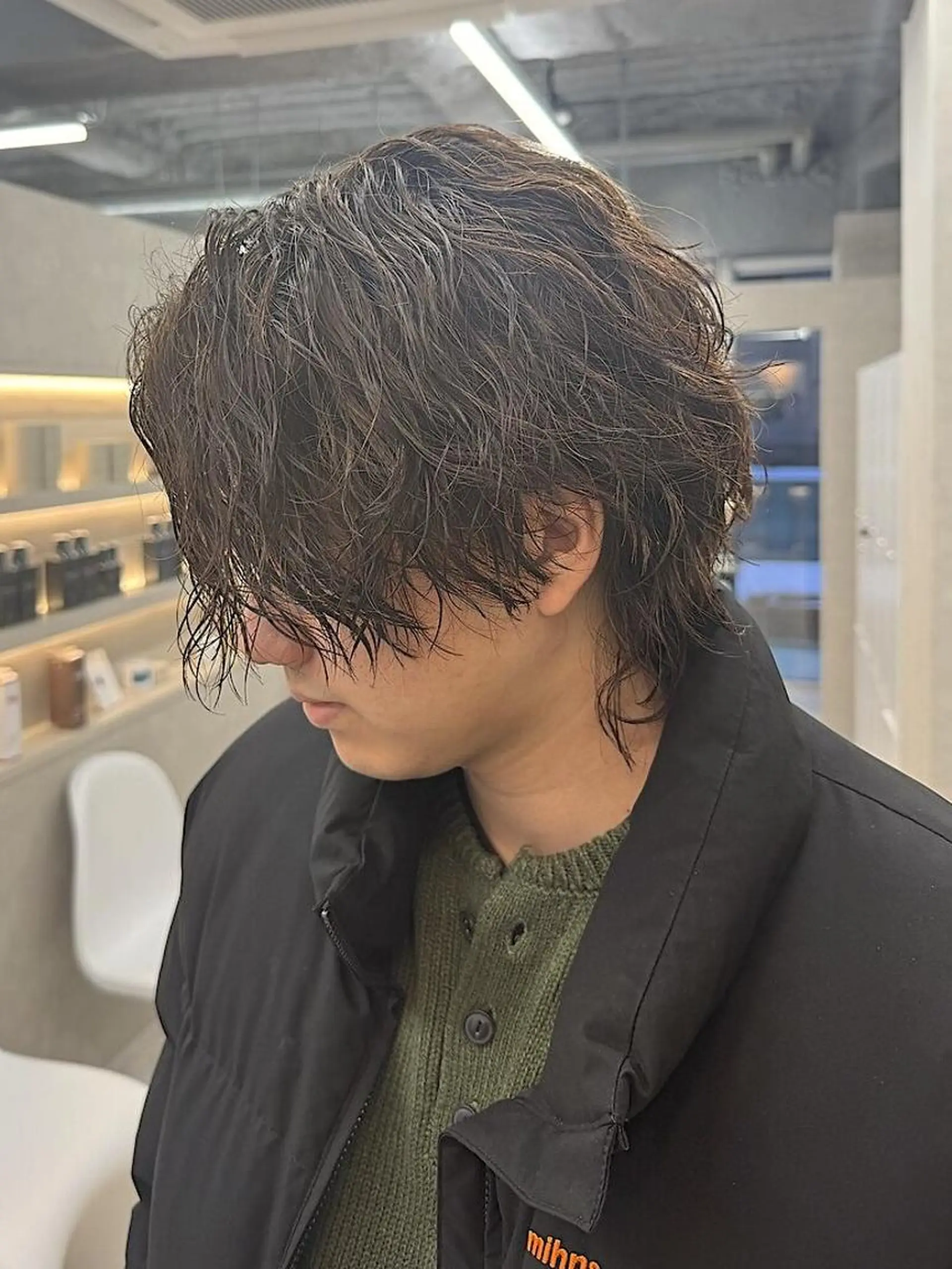 メンズ パーマ ダウンパーマ フェザーパーマ メンズ韓国風 マッシュ メンズパーマ カット パーマ ROW 札幌のヘアスタイル