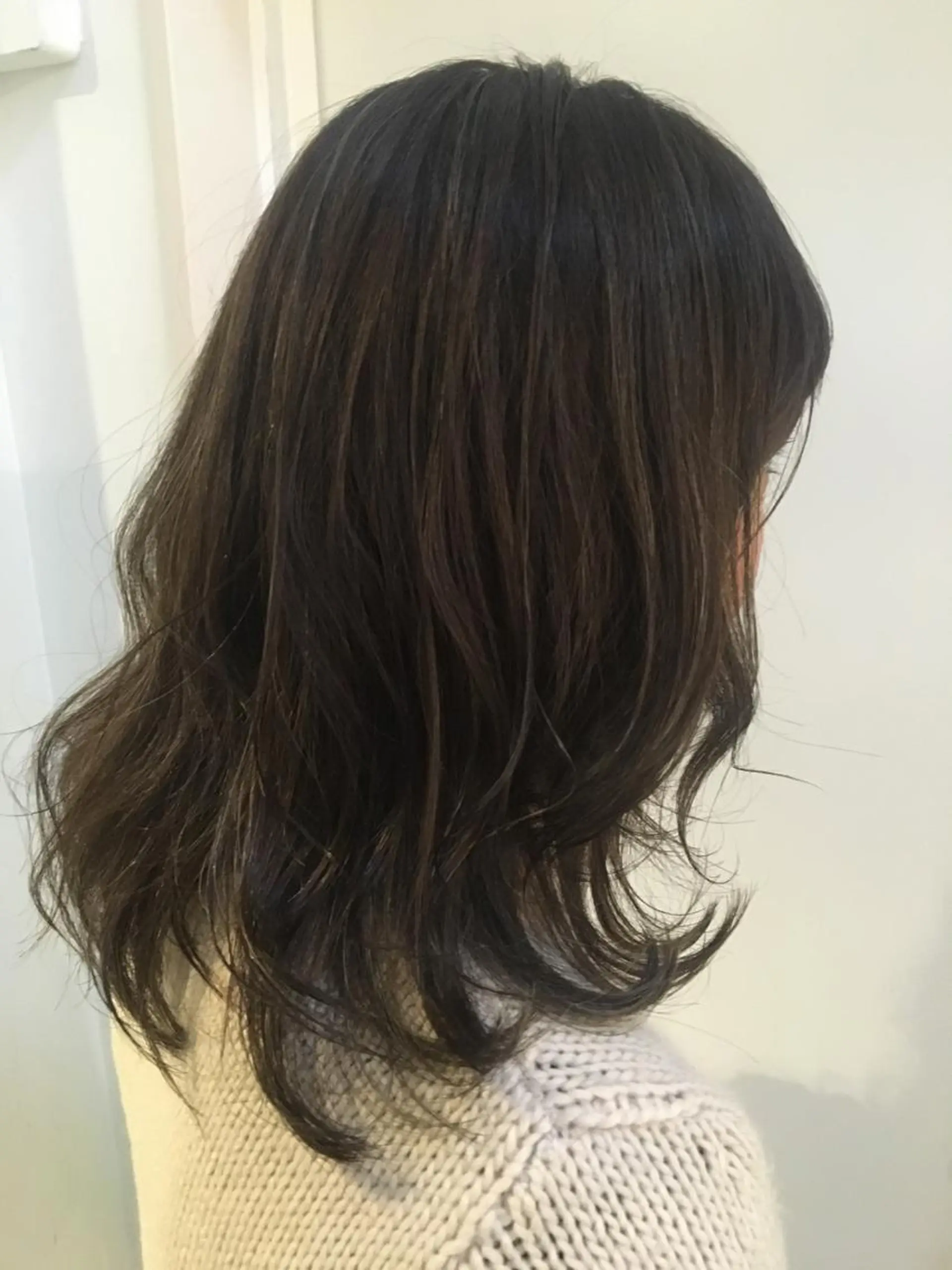 ミディアム カラー ハイライトカラー ハイライト 半個室女性salon 🩰Natsumiのヘアスタイル