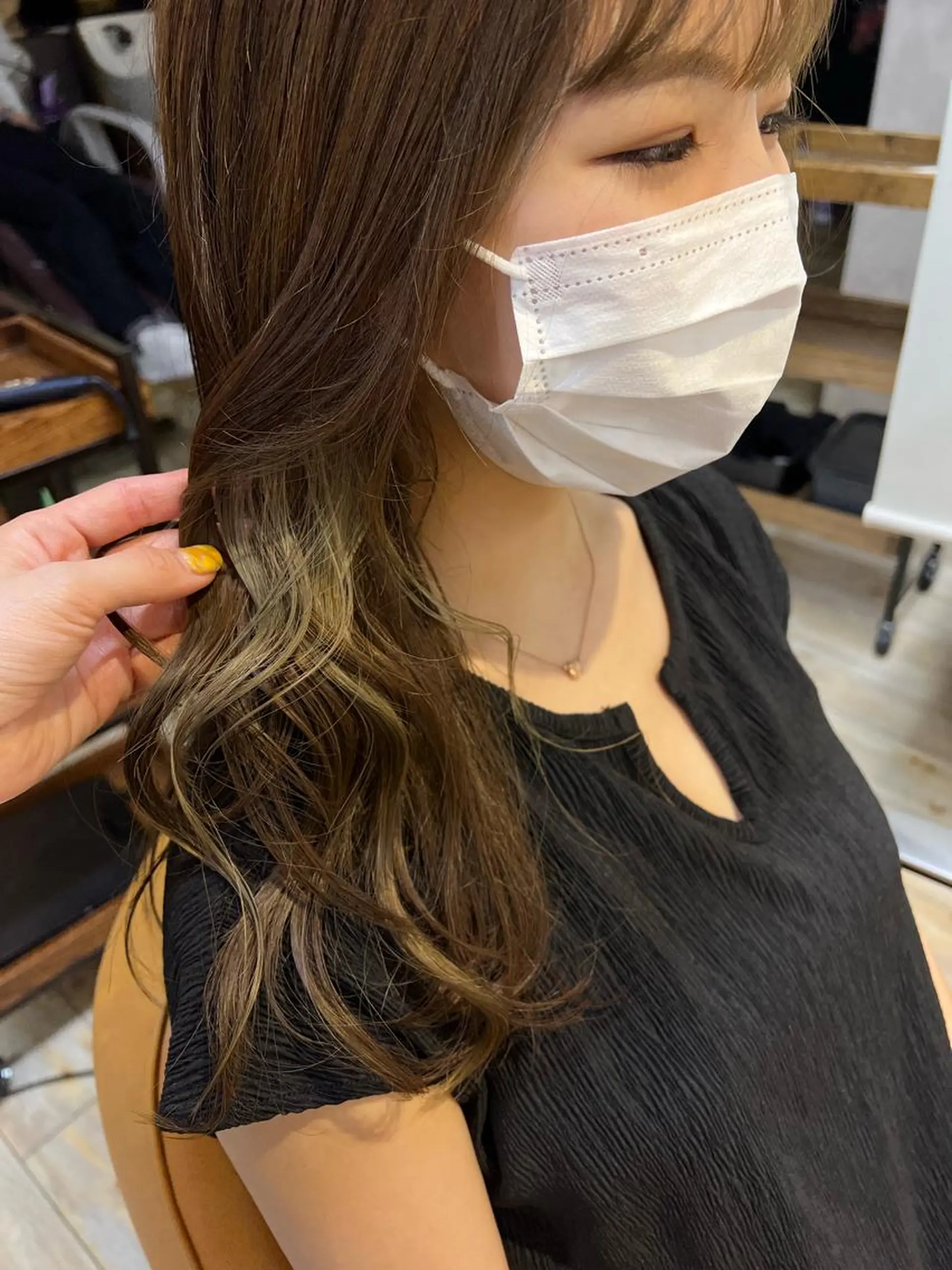 ロング カラー ヘアアレンジ ベージュカラー グレージュ イルミナカラー オリーブベージュ オリーブグレージュ カット ヘアカラー トリートメント SALOWIN藤沢店所属・サナ🌱 切りっぱなしボブのヘアスタイル