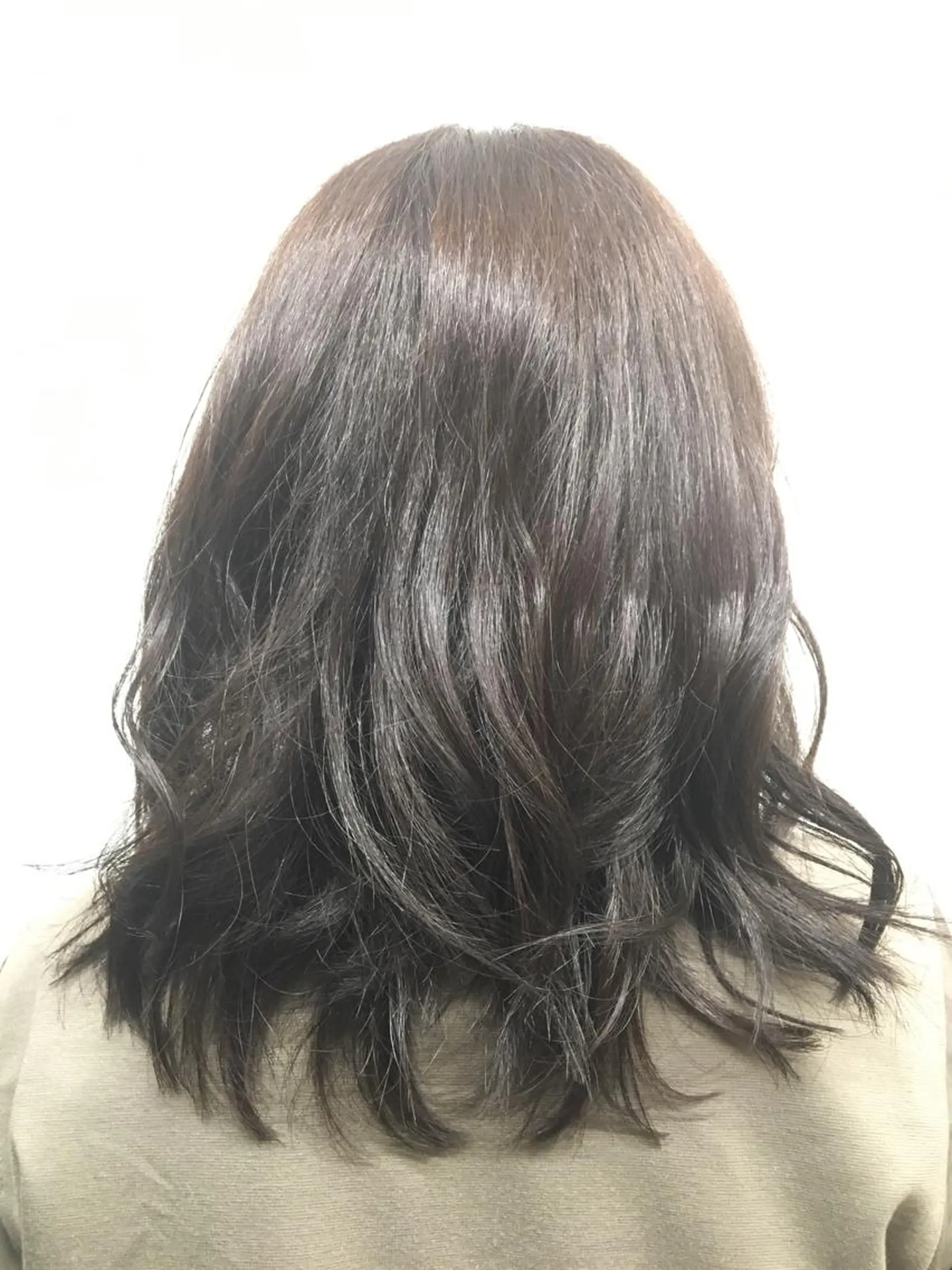 ミディアム カラー アッシュ c＆ ちはるのヘアスタイル