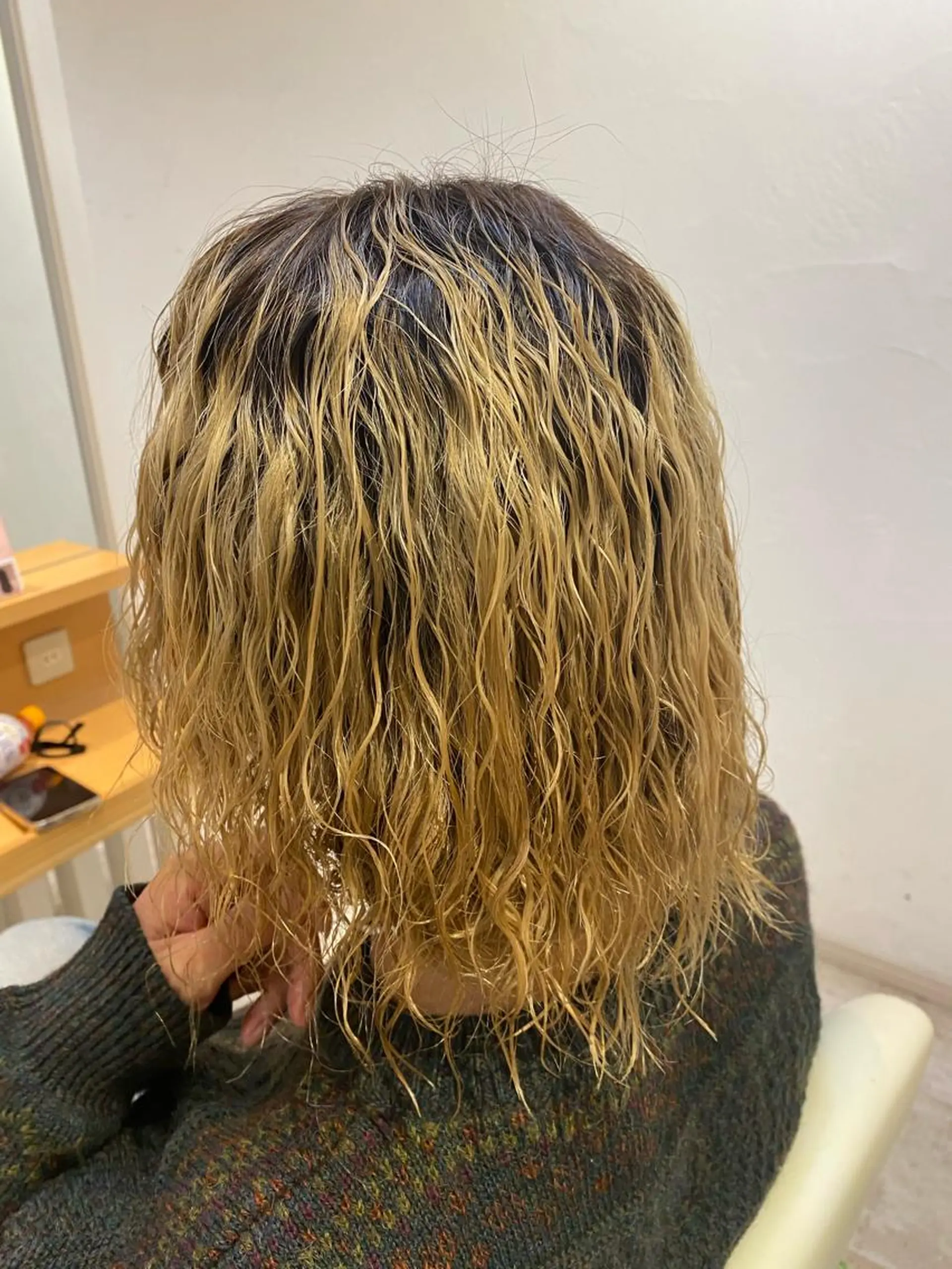 ミディアム パーマ Design Color🐰アユミのヘアスタイル