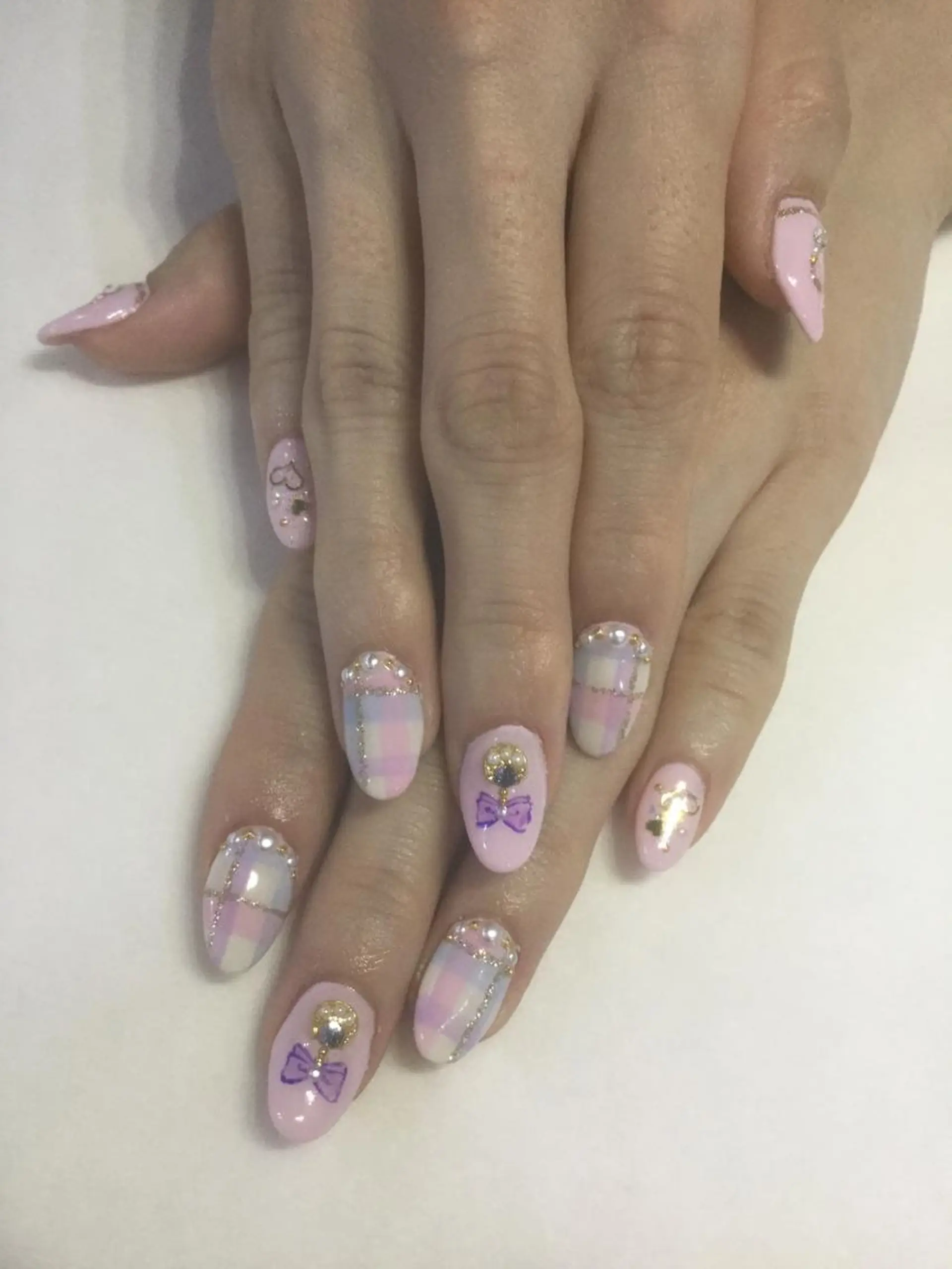 ネイル ハンドネイル 💎🐰 saki. m 🐰💎のネイルデザイン