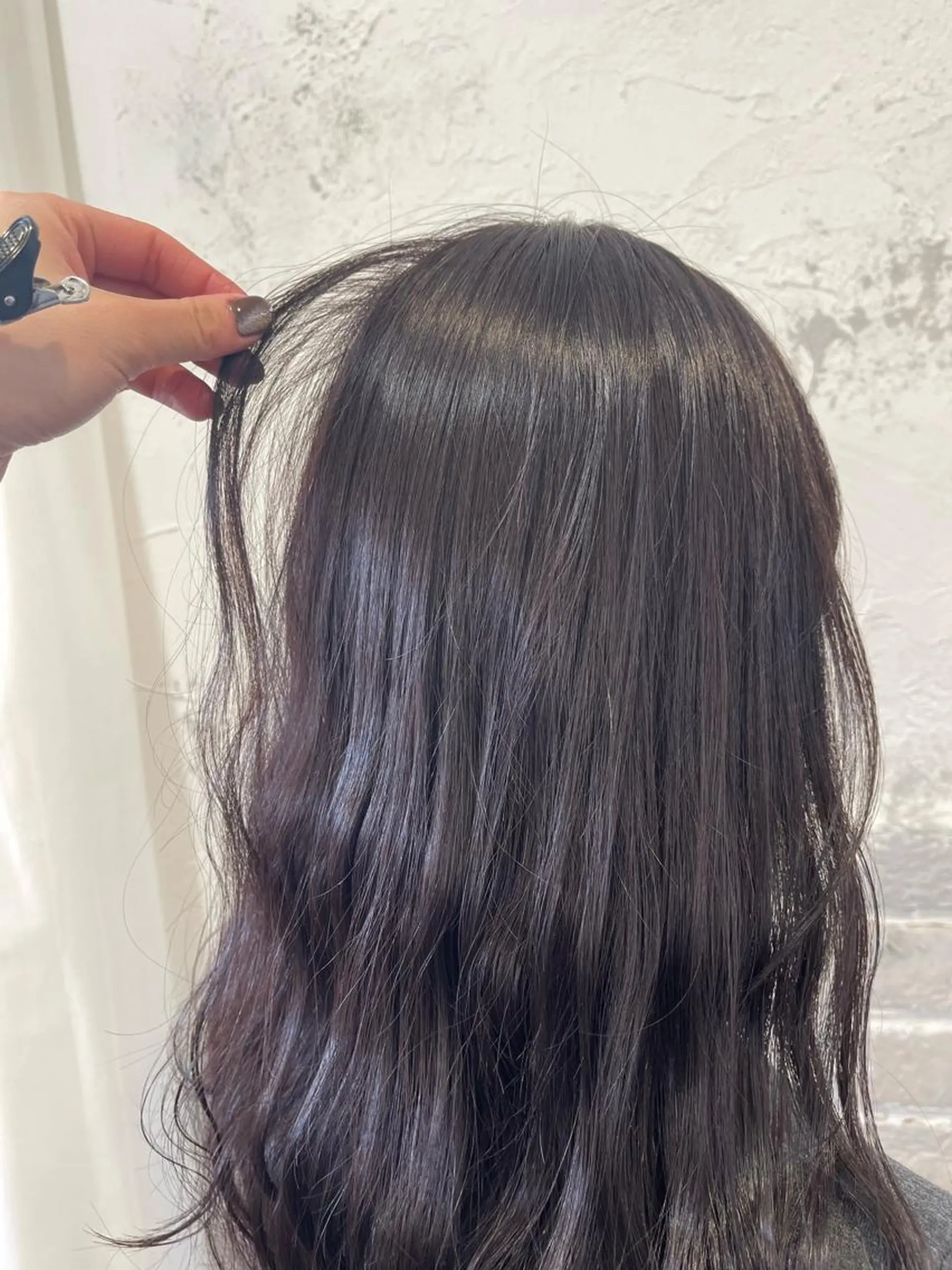 ロング カラー カシス ピンクカラー 中堀 遥のヘアスタイル