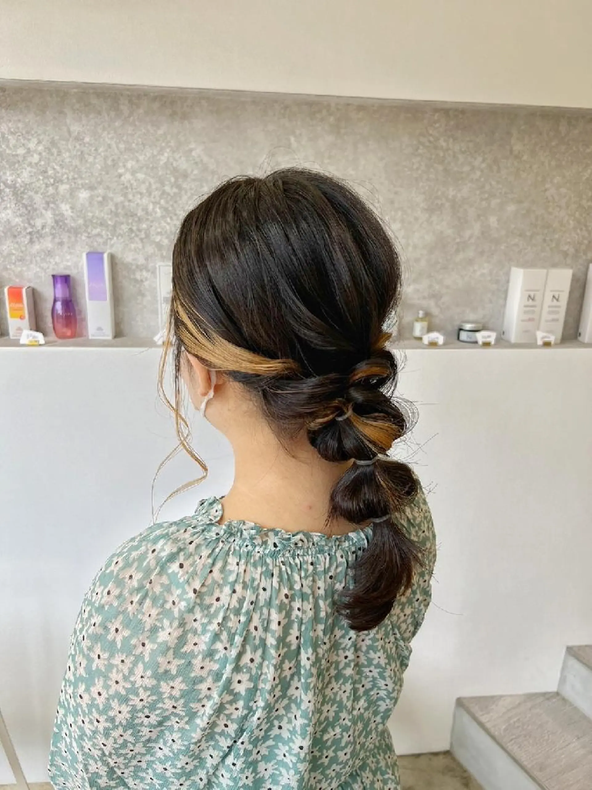 セミロング 成瀬 サエのヘアスタイル