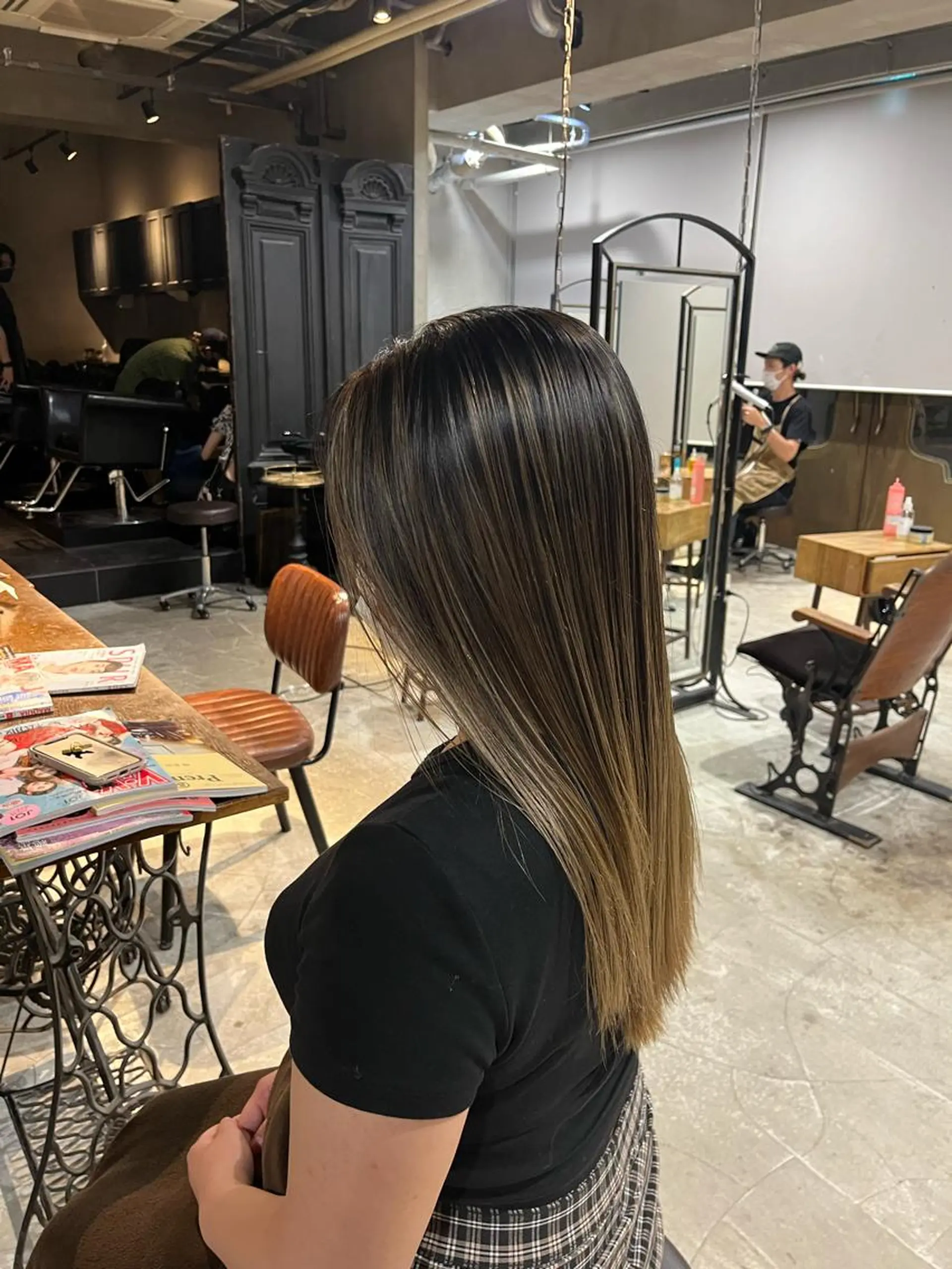 ロング カラー バレイヤージュ レイヤーカット ヘアカラー トリートメント ✨メンズスタイル✨ Daiのヘアスタイル