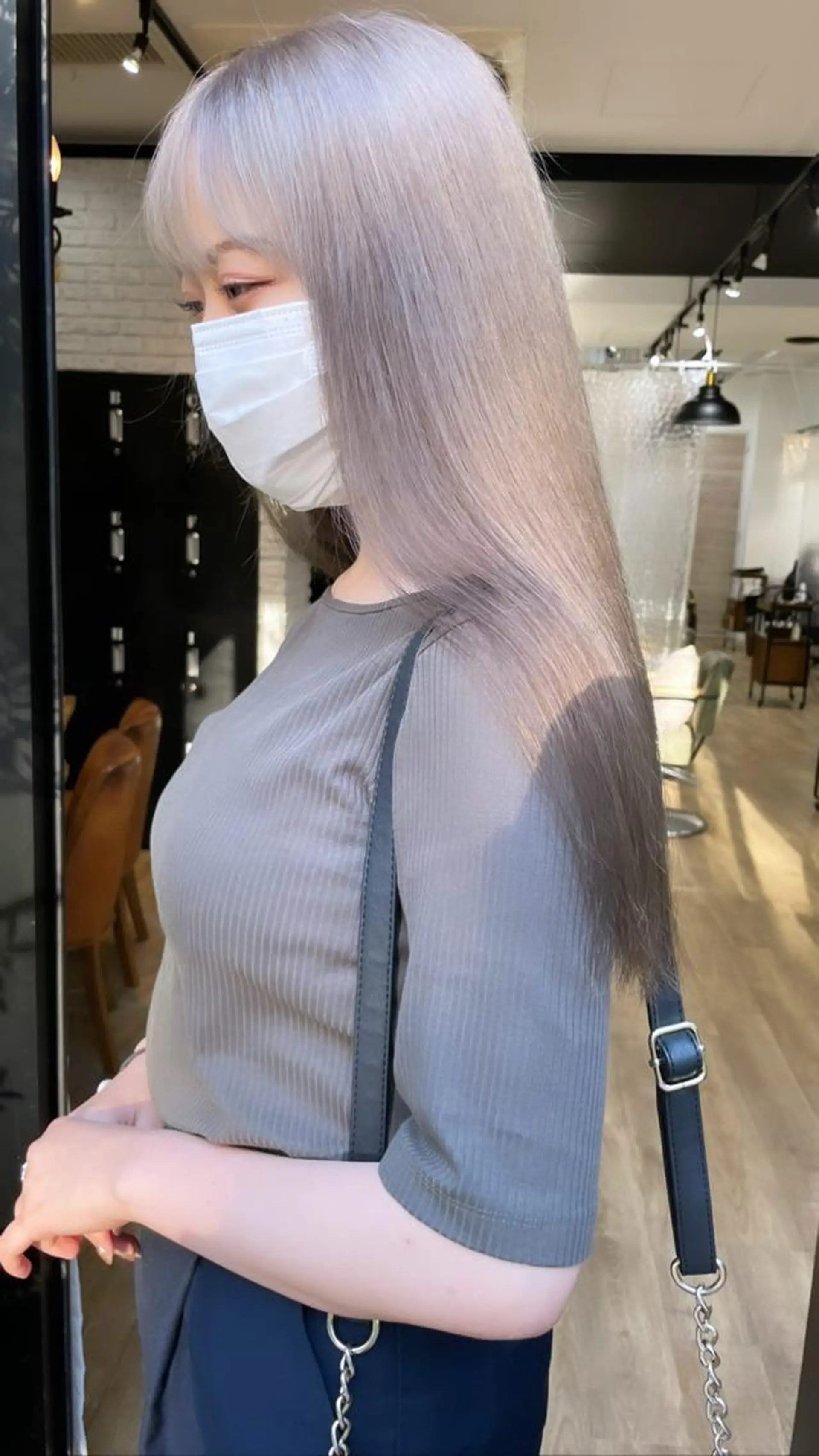 ロング カラー トリートメント カット ヘアカラー トリートメント salowin梅田所属・レイヤー/顔周り /AKARIのヘアスタイル