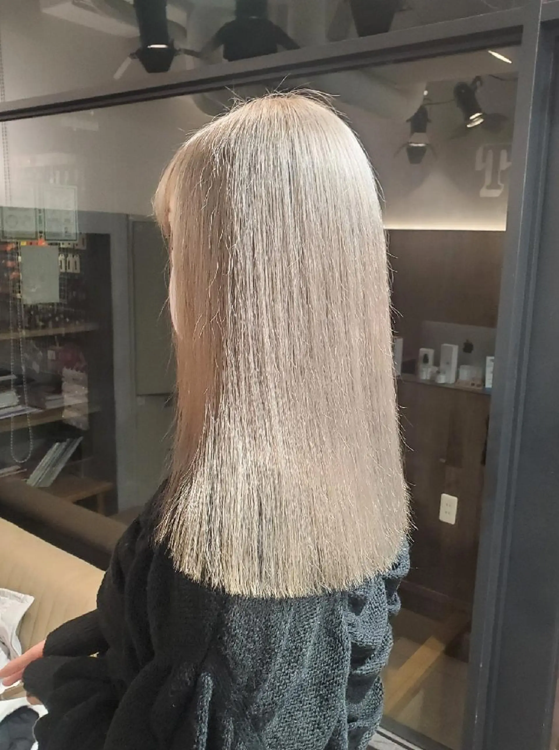 セミロング カット ヘアカラー トリートメント ✨本日空きあります✨ 遠田コウヘイ🌟のヘアスタイル