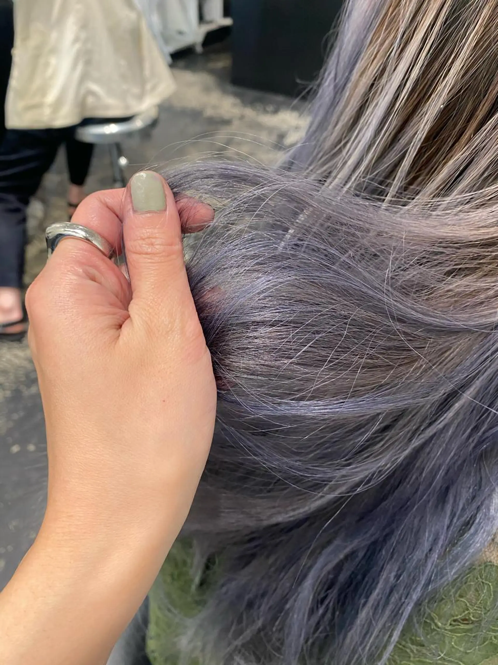 カラー サイレント美容師 アイリィのヘアスタイル